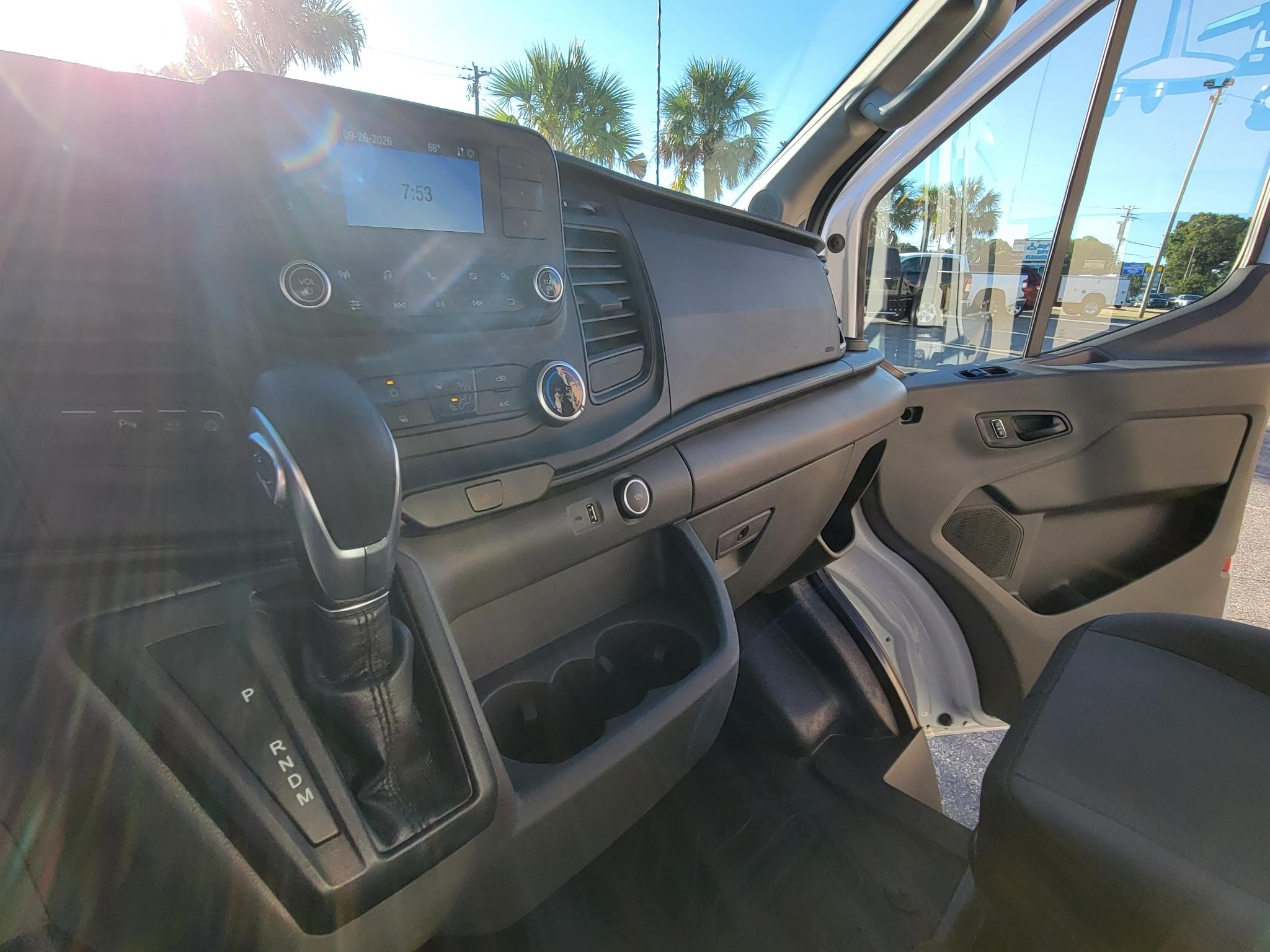 Ford Transit Cargo Van T-250 130" Med Rf 9070 GVWR AWD 2022