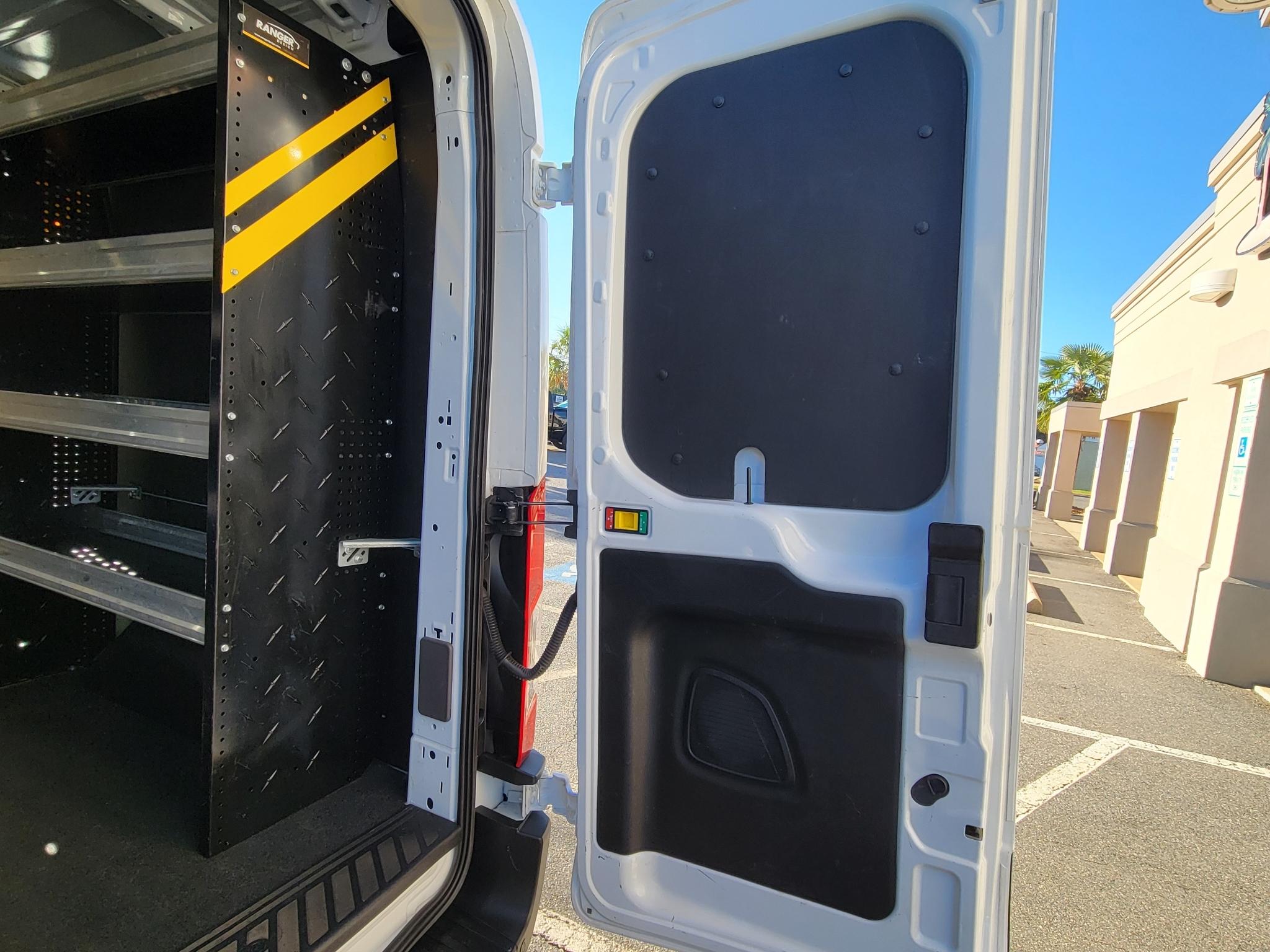 Ford Transit Cargo Van T-250 130" Med Rf 9070 GVWR AWD 2022