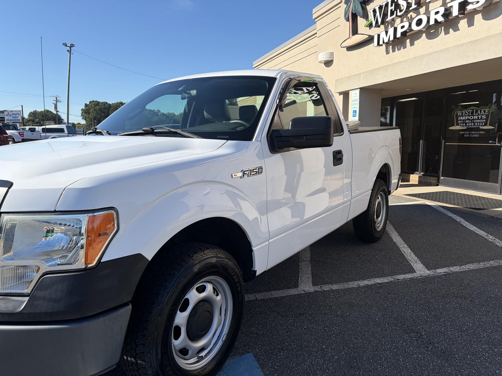 Ford F-150 2WD Reg Cab 126" STX 2014