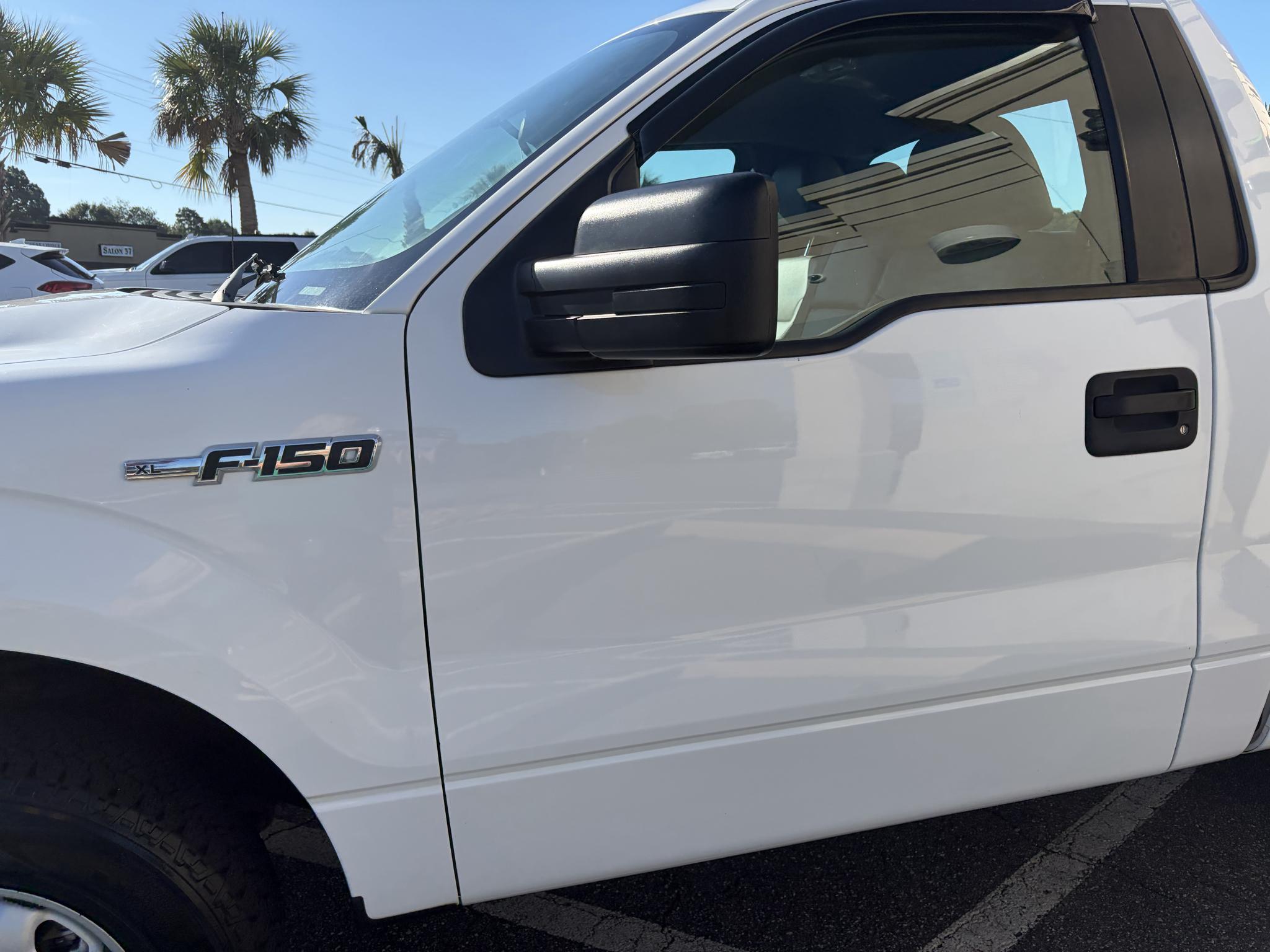 Ford F-150 2WD Reg Cab 126" STX 2014