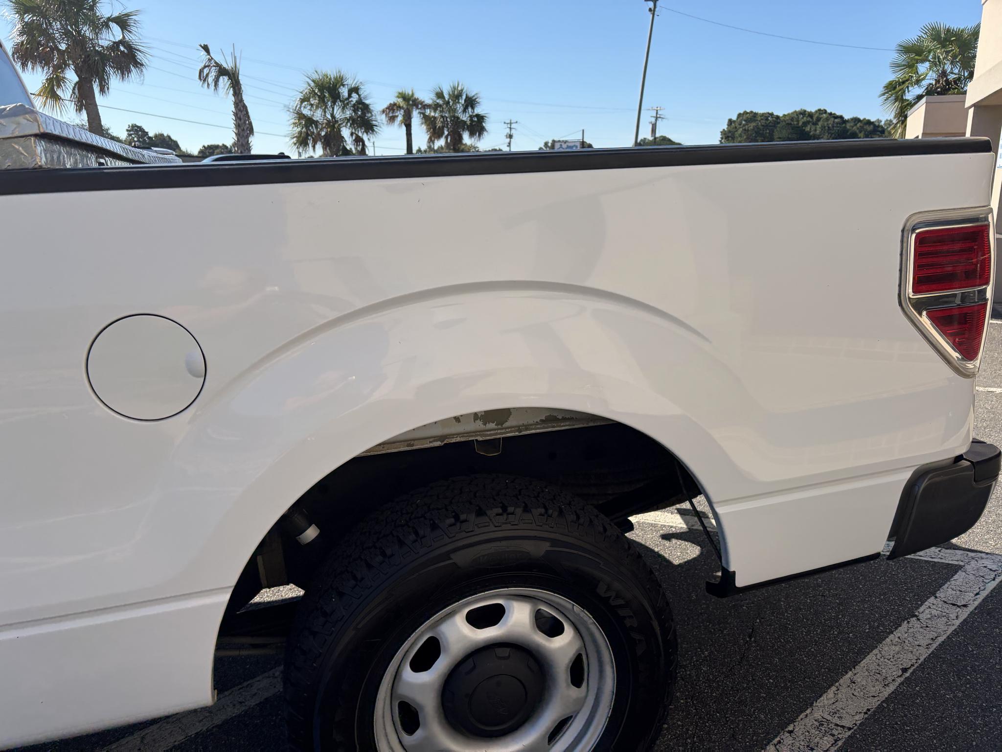 Ford F-150 2WD Reg Cab 126" STX 2014
