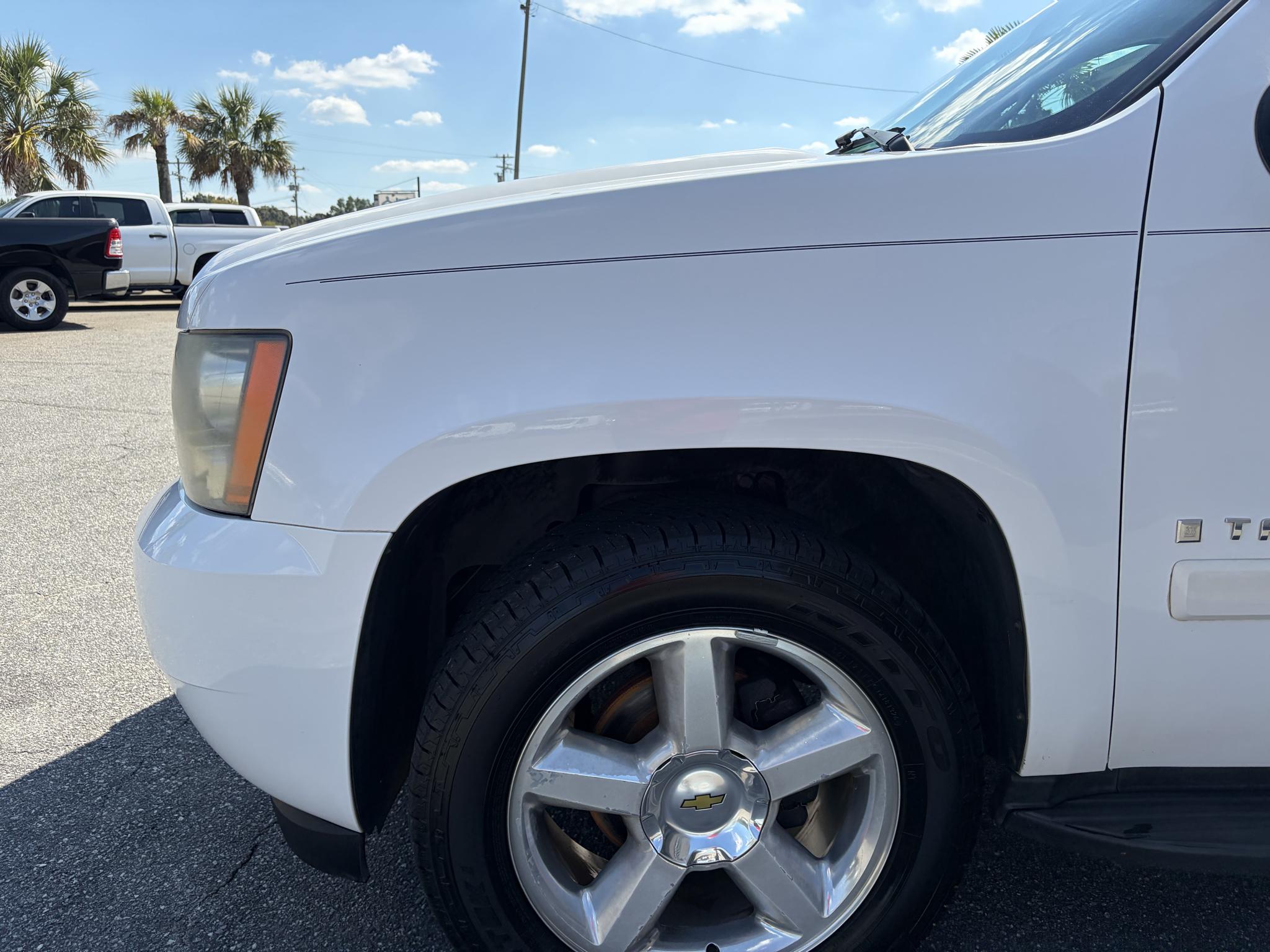 Chevrolet Tahoe 4WD 4dr 1500 LTZ 2008
