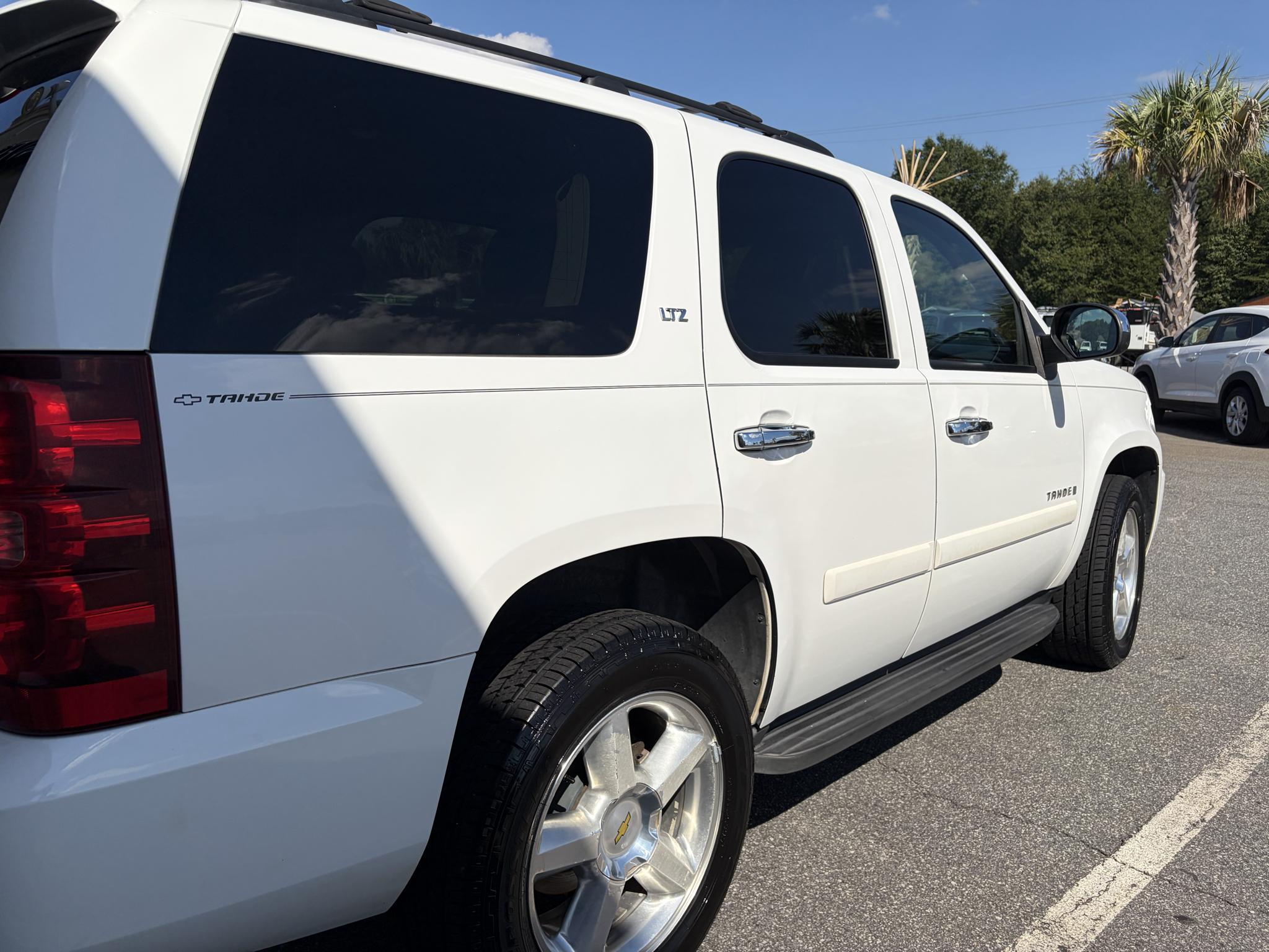 Chevrolet Tahoe 4WD 4dr 1500 LTZ 2008