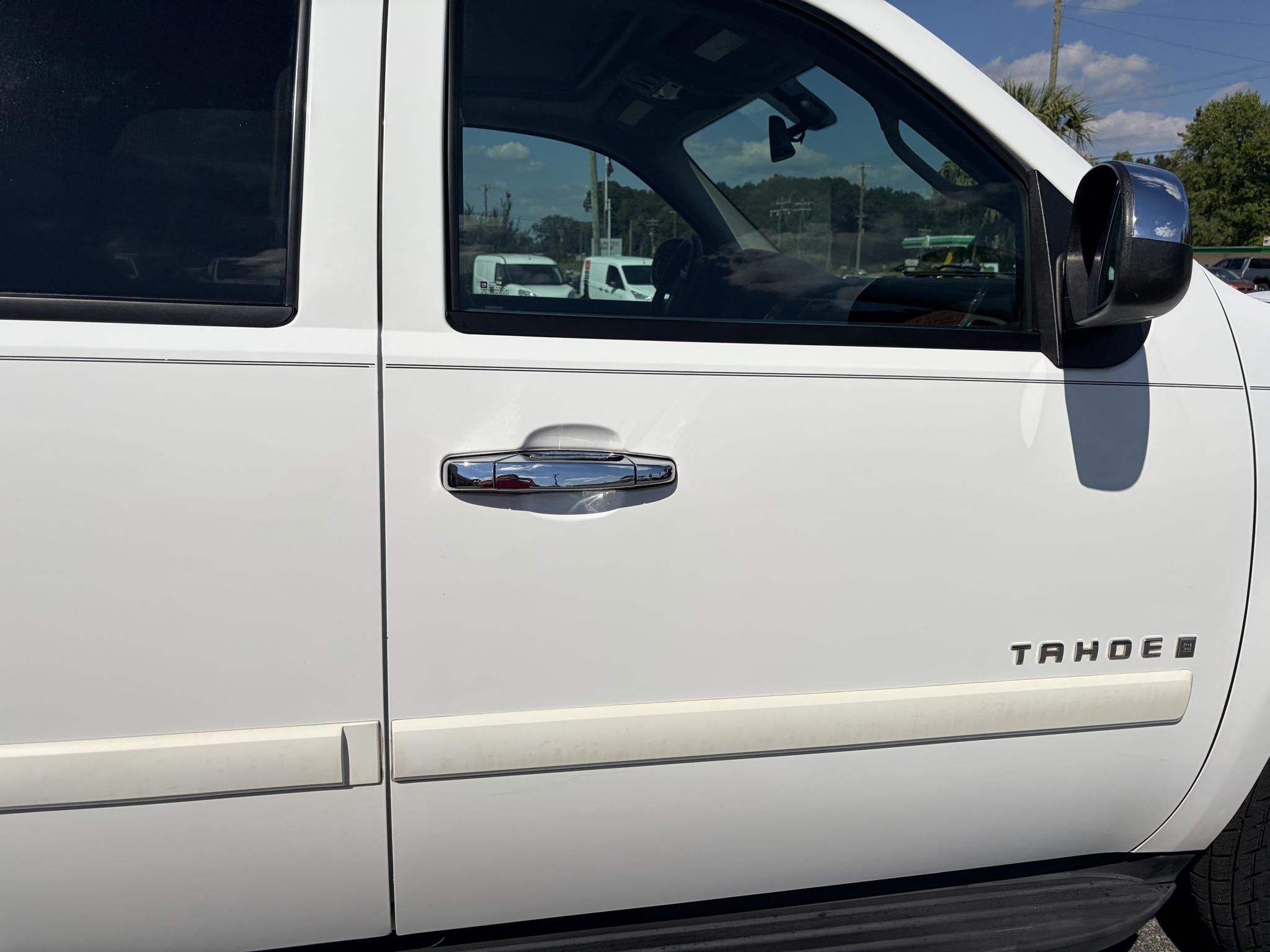 Chevrolet Tahoe 4WD 4dr 1500 LTZ 2008