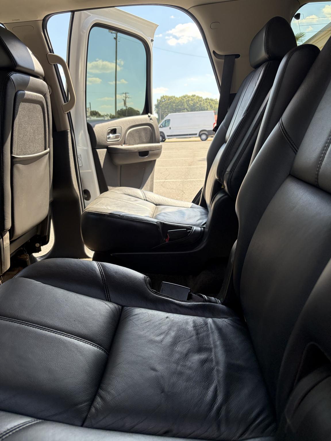 Chevrolet Tahoe 4WD 4dr 1500 LTZ 2008