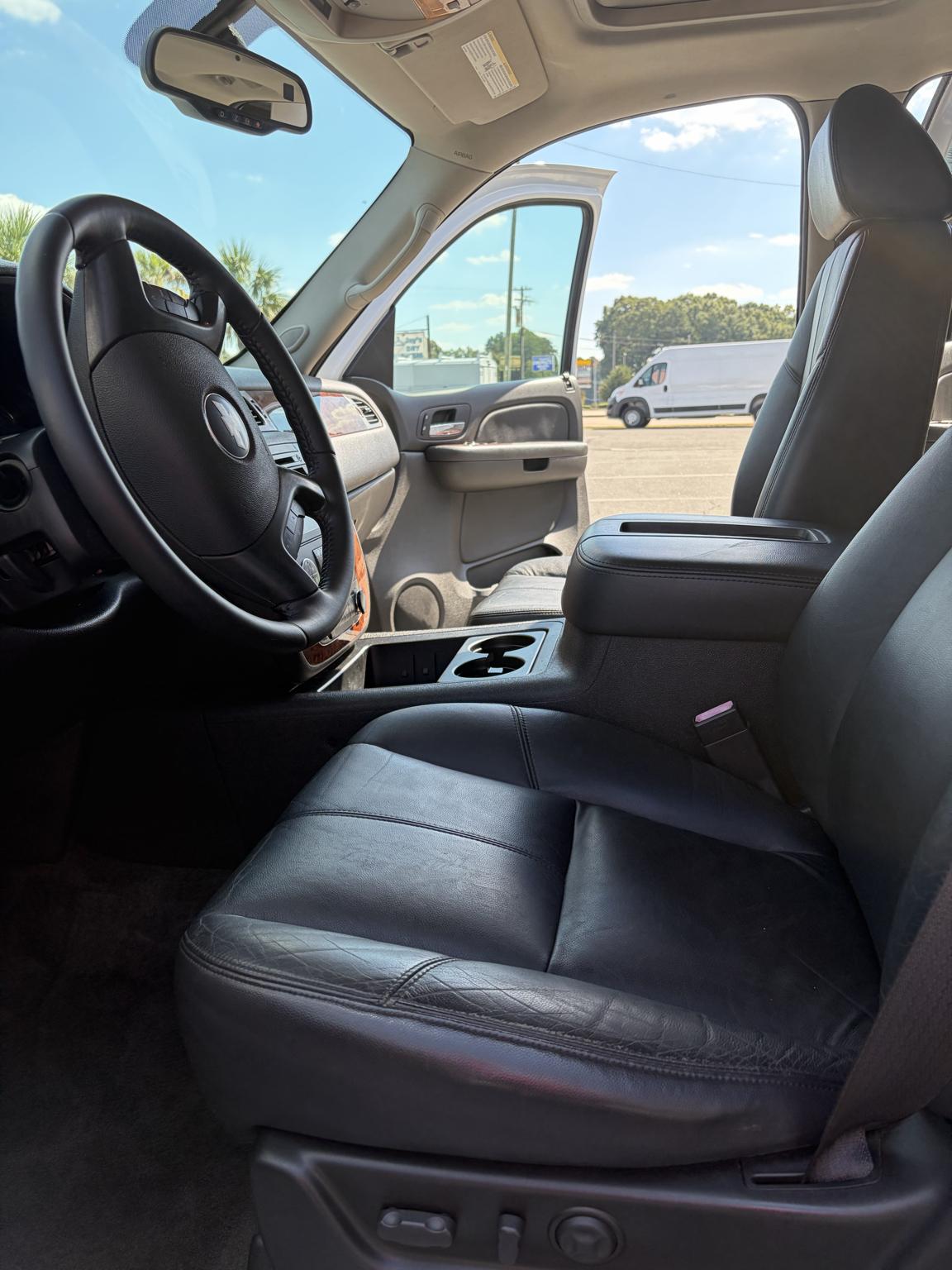 Chevrolet Tahoe 4WD 4dr 1500 LTZ 2008