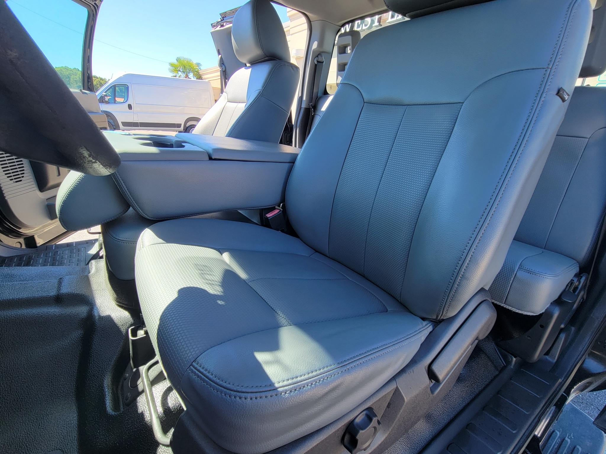 Ford Super Duty F-250 SRW 2WD Reg Cab 137" XLT 2016