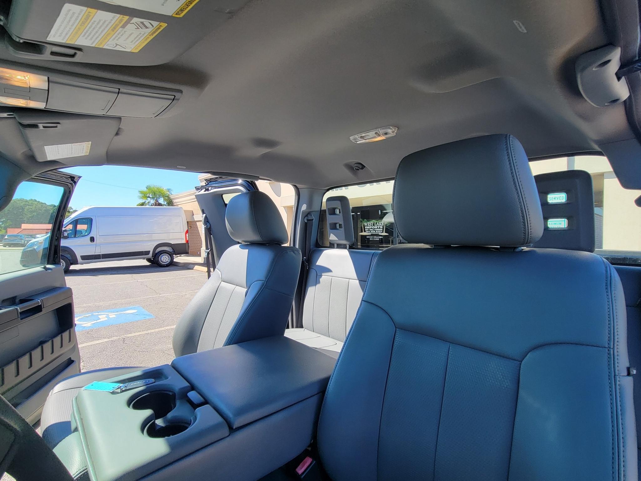 Ford Super Duty F-250 SRW 2WD Reg Cab 137" XLT 2016