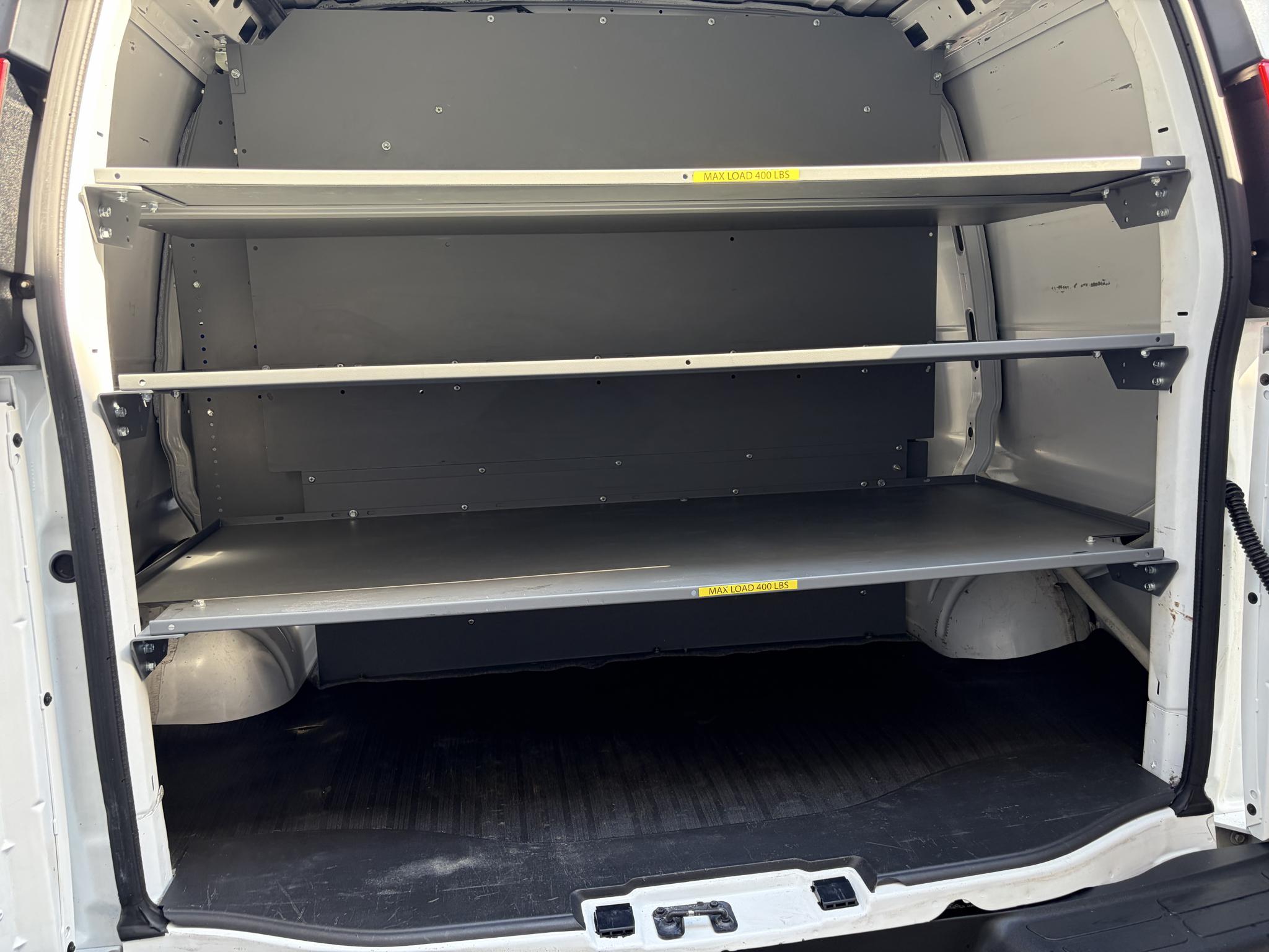 GMC Savana Cargo Van RWD 2500 135" 2022