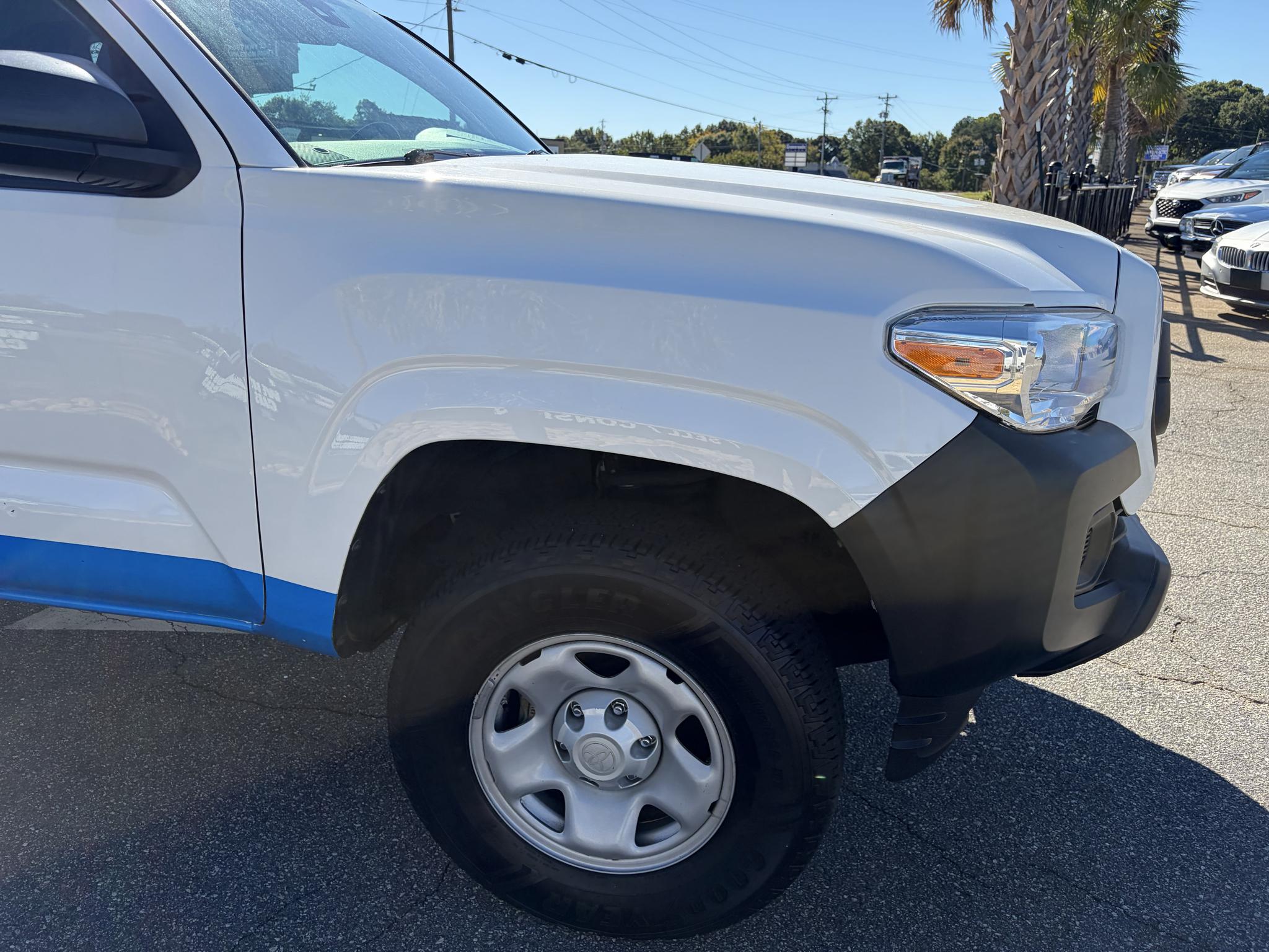 Toyota Tacoma 2WD SR5 Access Cab 6' Bed I4 AT (Natl) 2022