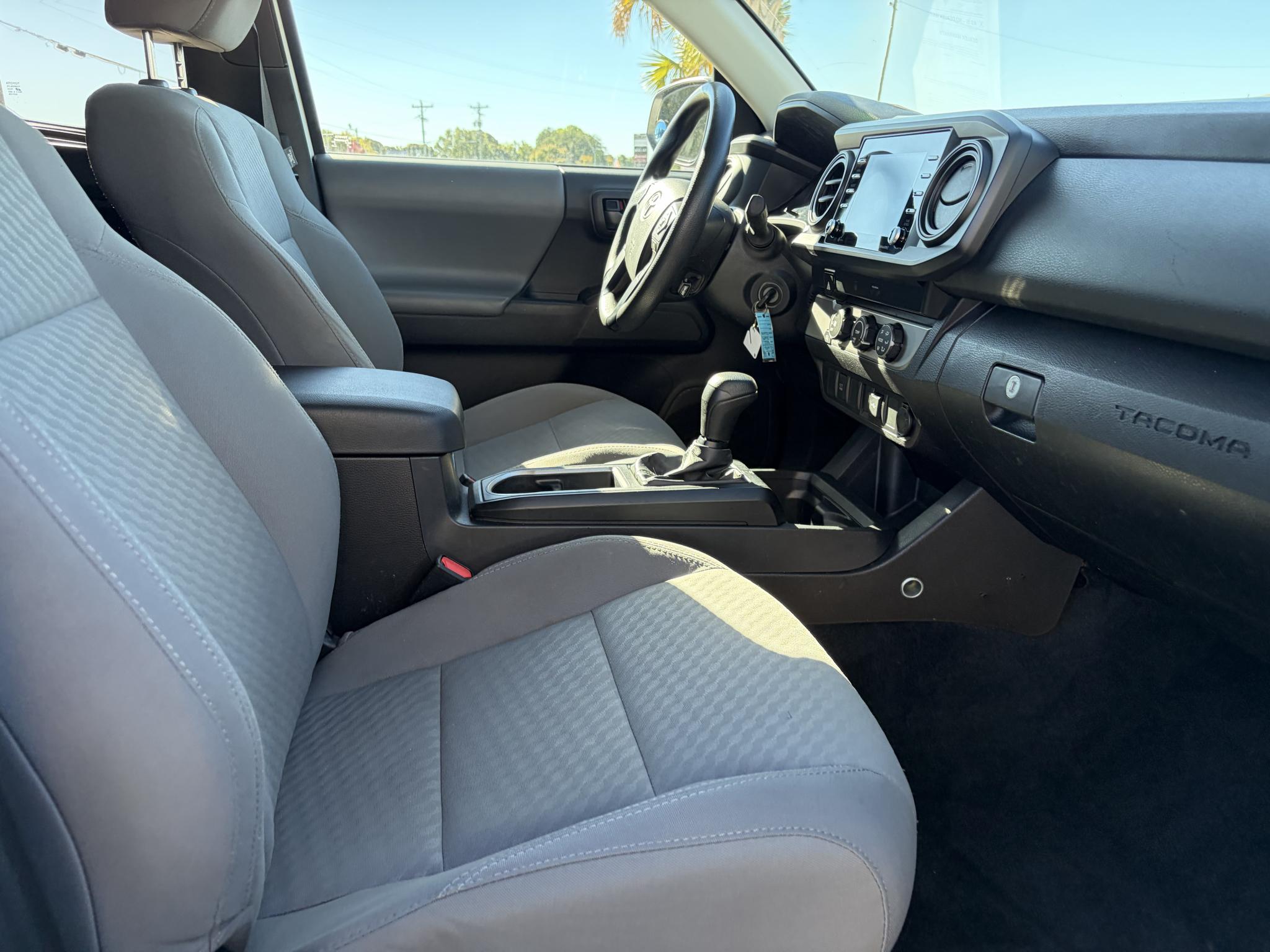 Toyota Tacoma 2WD SR5 Access Cab 6' Bed I4 AT (Natl) 2022