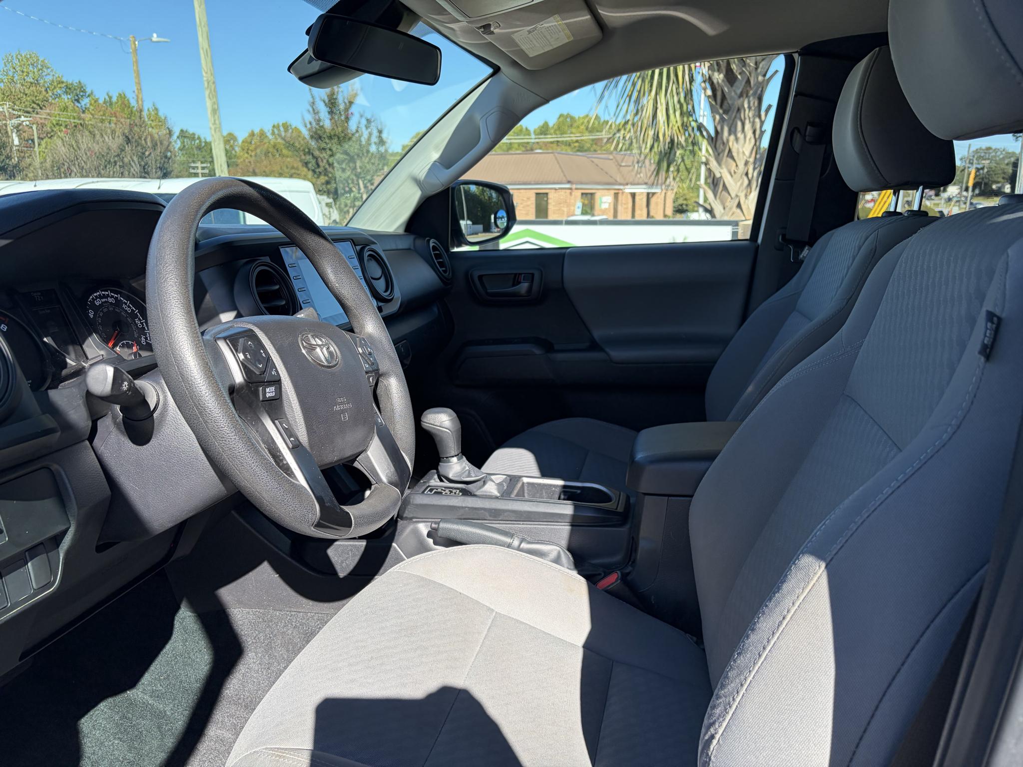 Toyota Tacoma 2WD SR5 Access Cab 6' Bed I4 AT (Natl) 2022