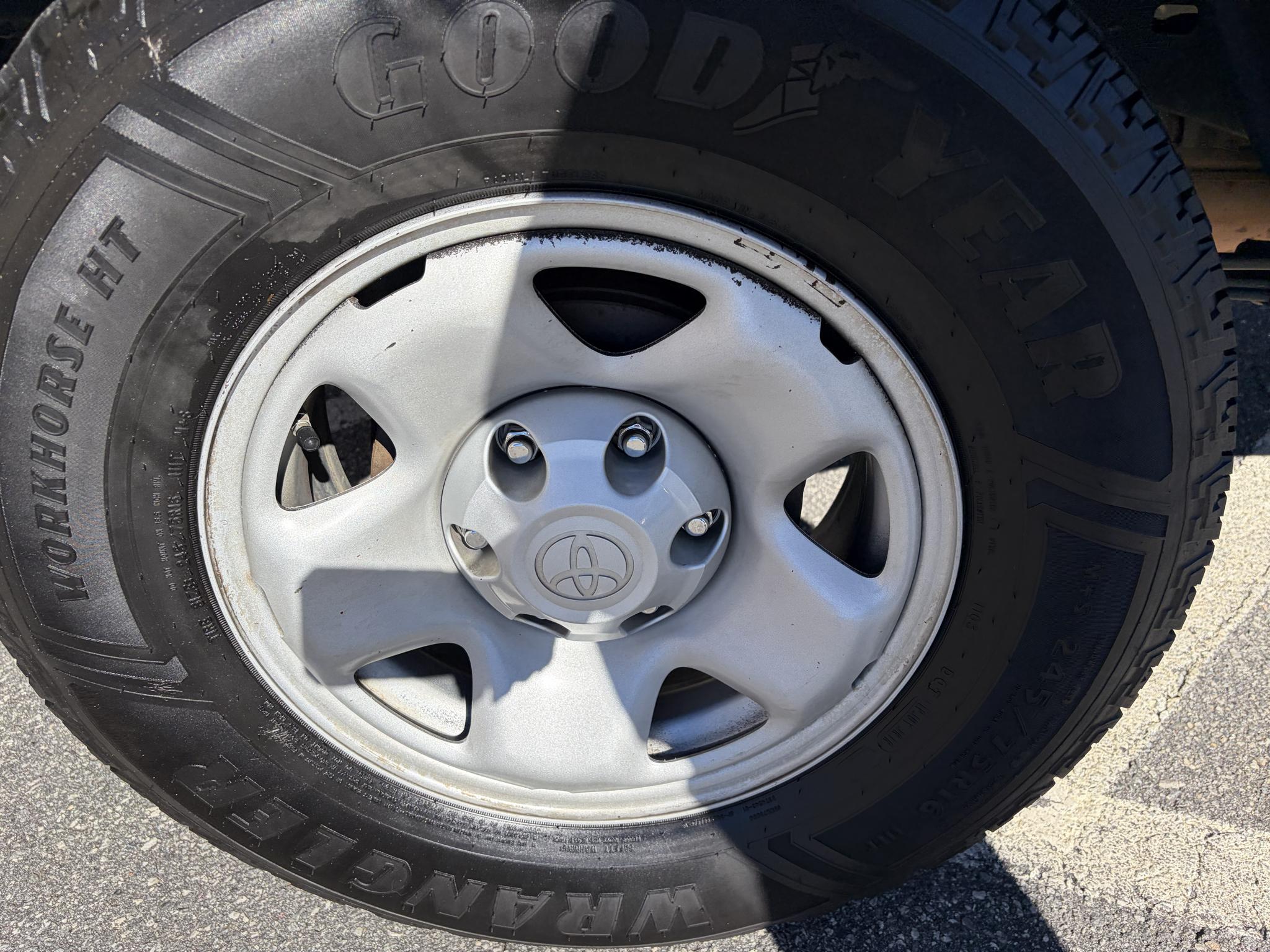 Toyota Tacoma 2WD SR5 Access Cab 6' Bed I4 AT (Natl) 2022