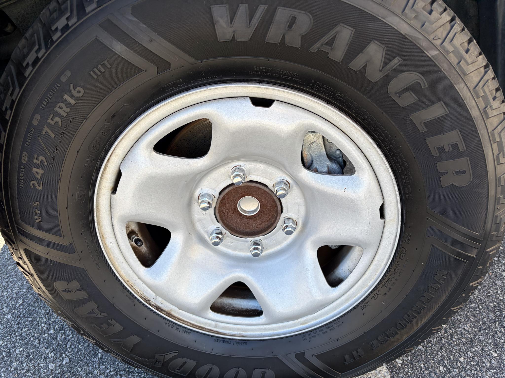 Toyota Tacoma 2WD SR5 Access Cab 6' Bed I4 AT (Natl) 2022