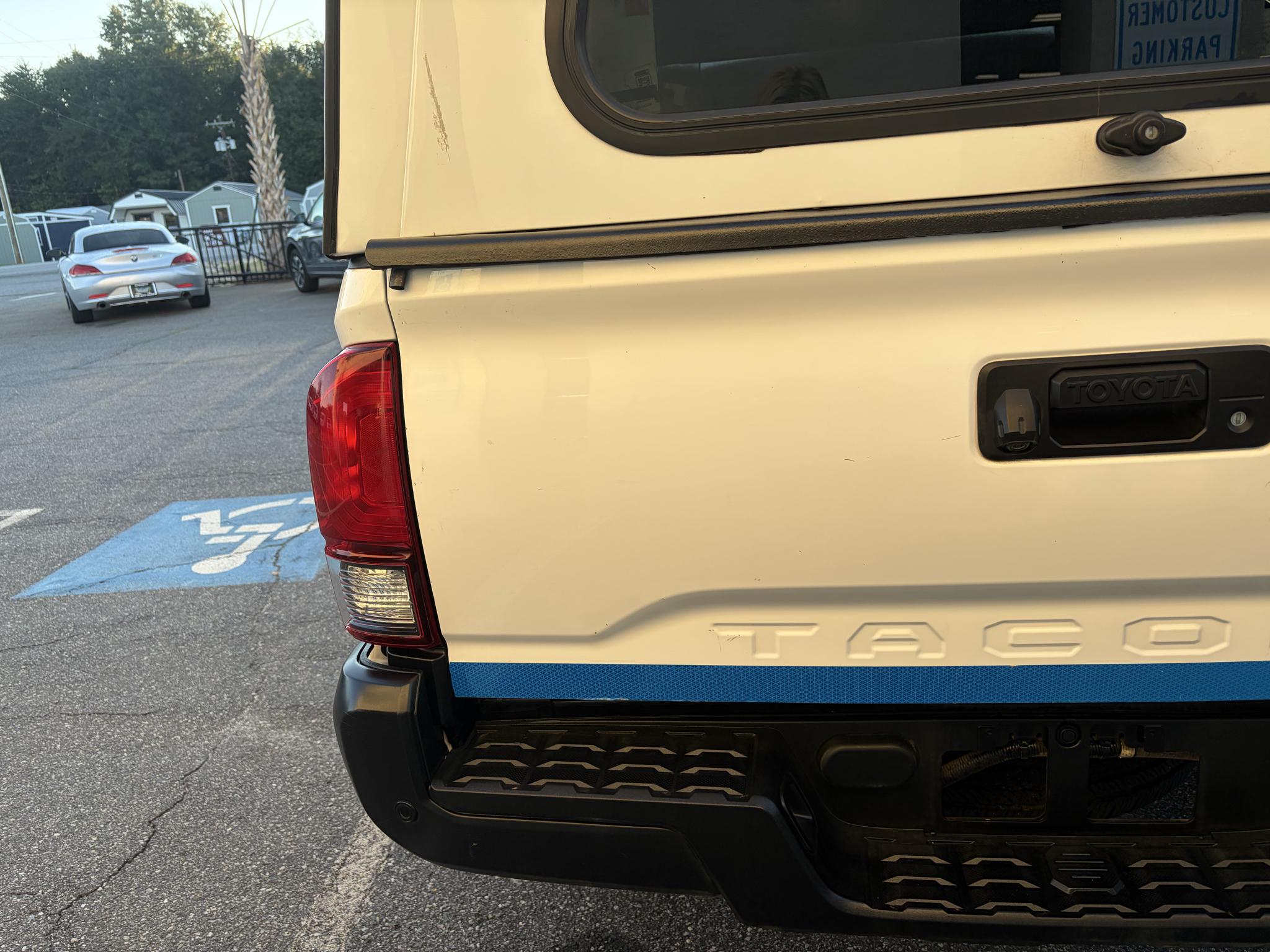 Toyota Tacoma 2WD SR5 Access Cab 6' Bed I4 AT (Natl) 2022