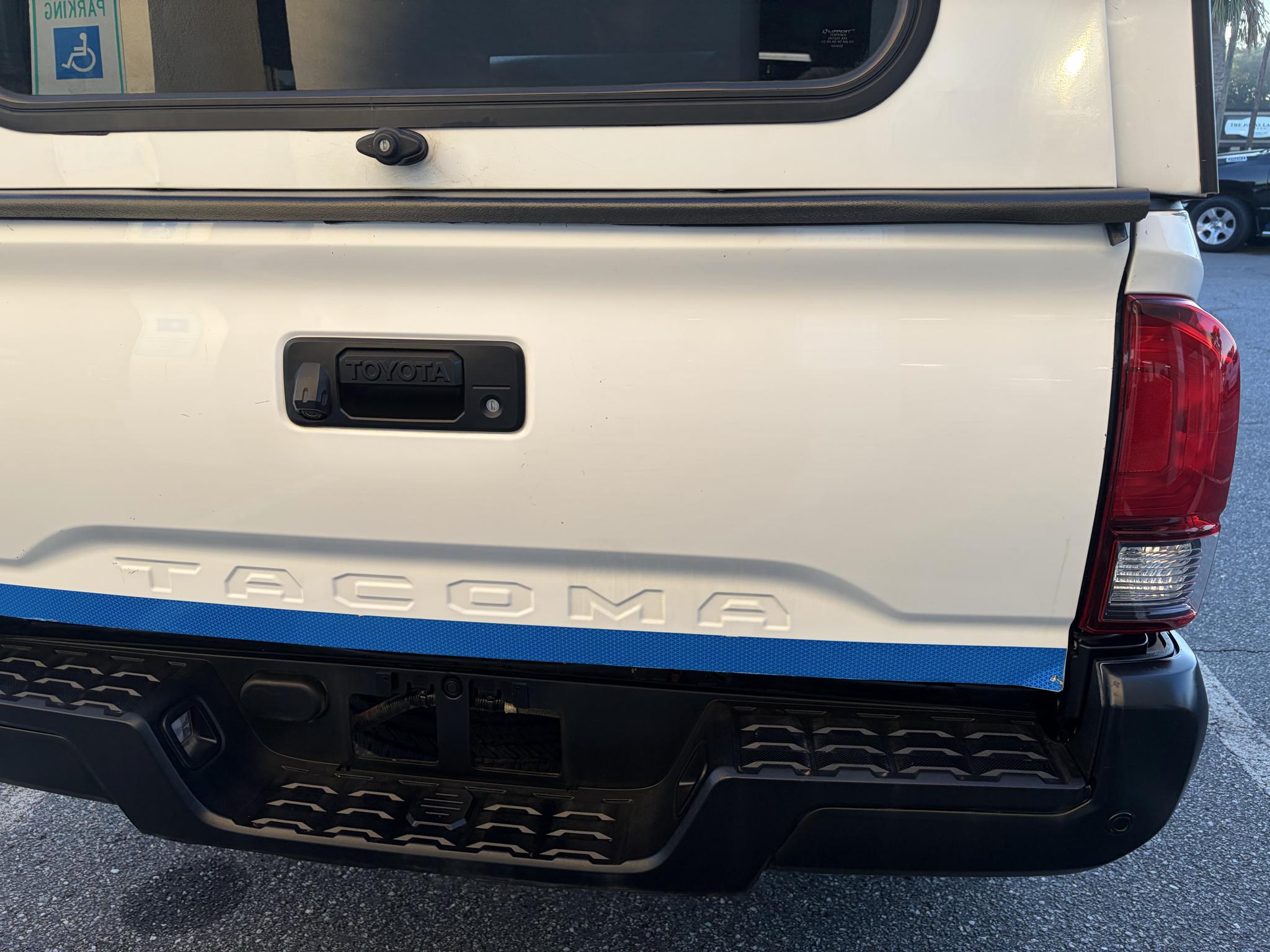 Toyota Tacoma 2WD SR5 Access Cab 6' Bed I4 AT (Natl) 2022