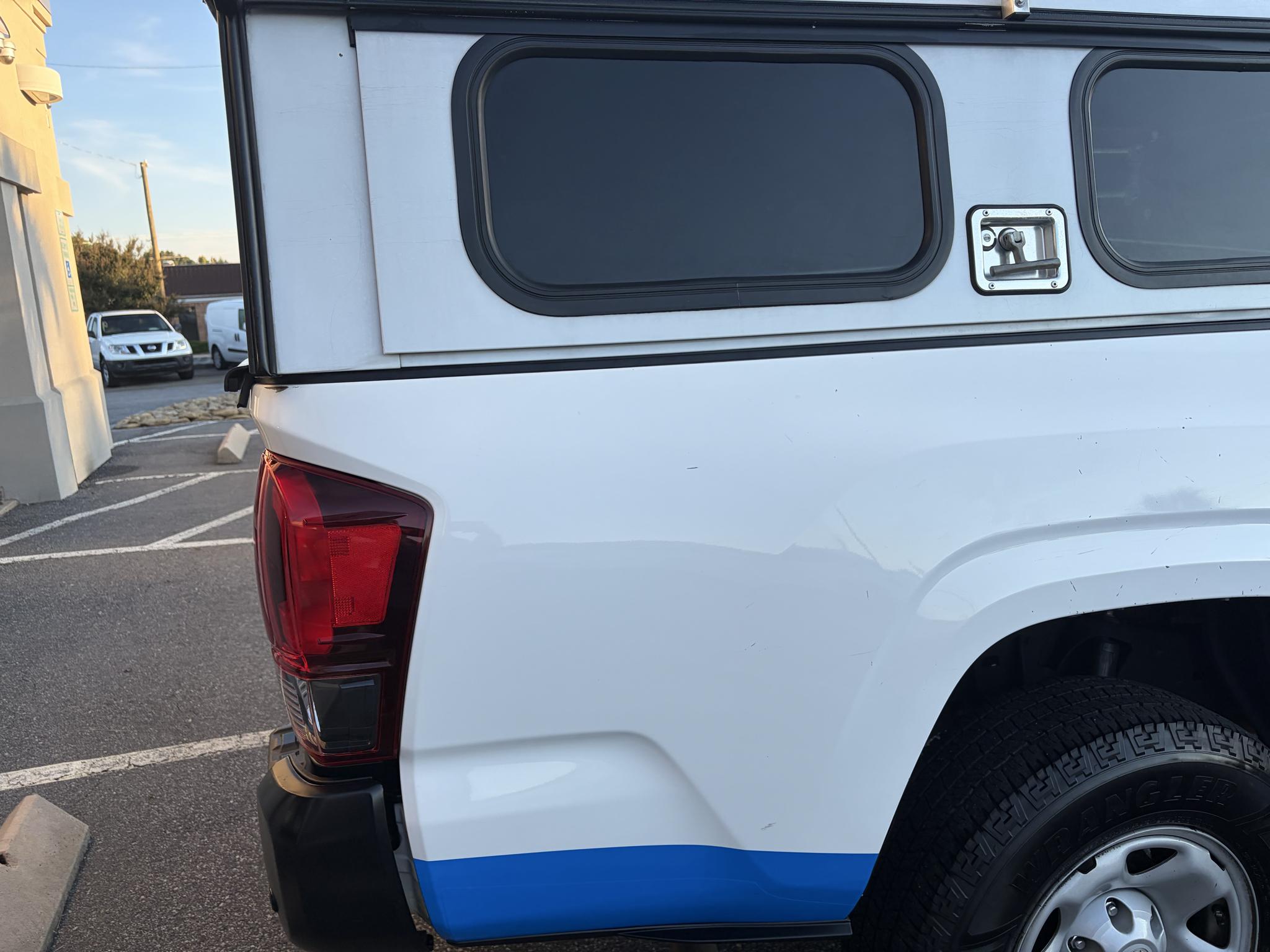 Toyota Tacoma 2WD SR5 Access Cab 6' Bed I4 AT (Natl) 2022