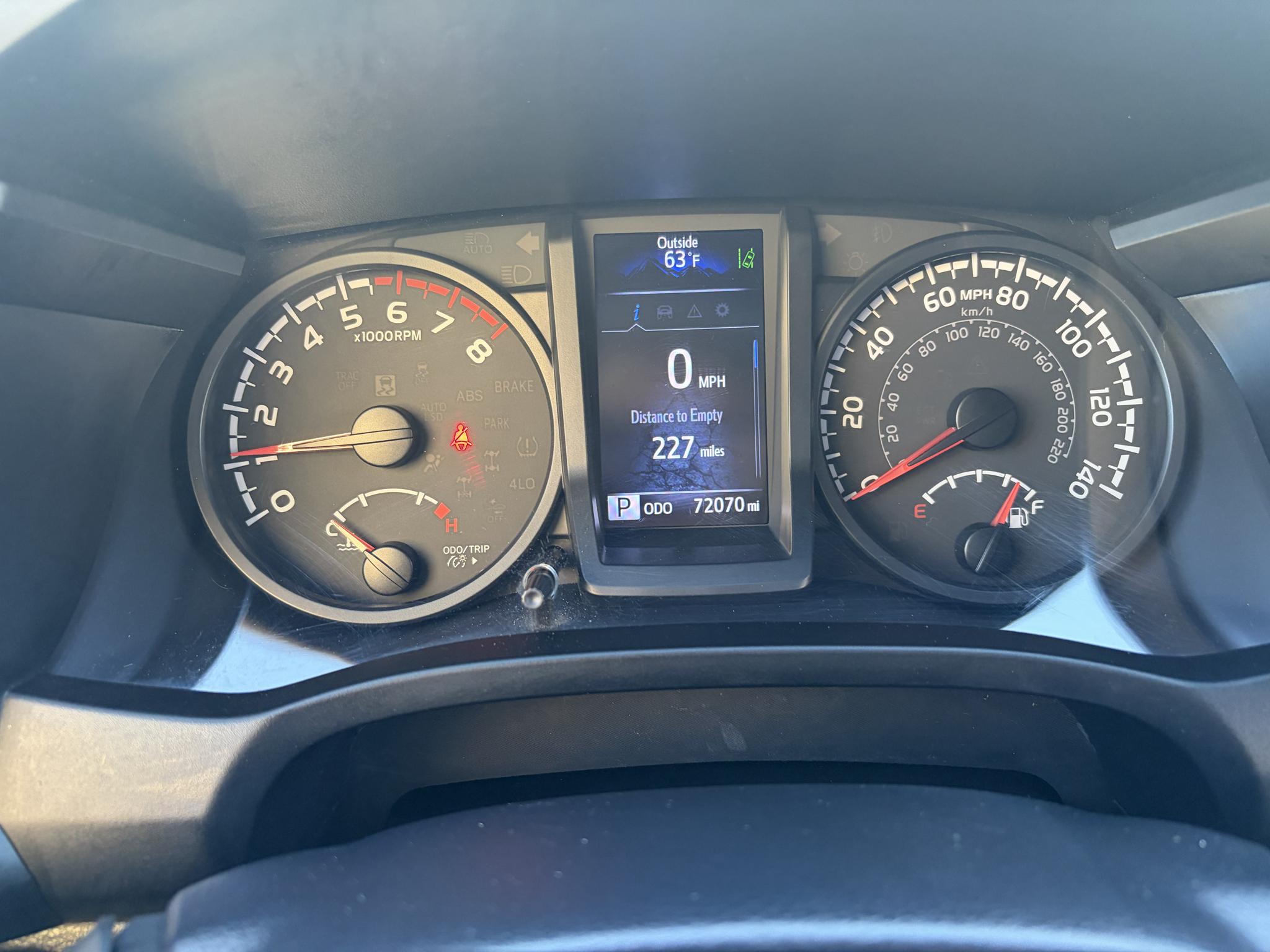 Toyota Tacoma 2WD SR5 Access Cab 6' Bed I4 AT (Natl) 2022