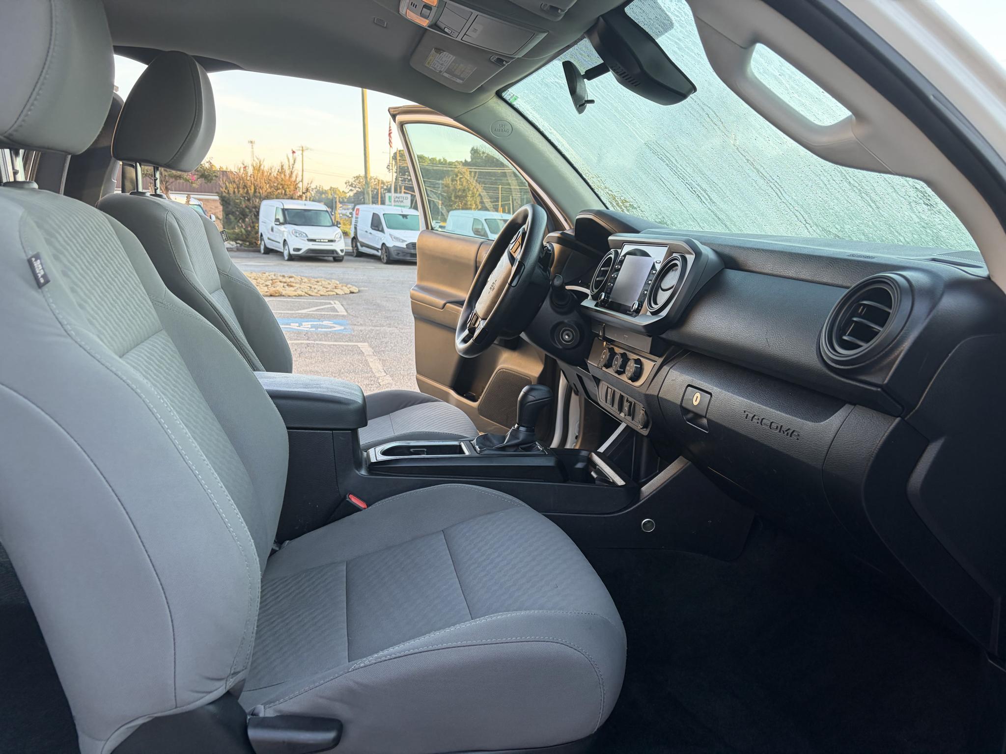 Toyota Tacoma 2WD SR5 Access Cab 6' Bed I4 AT (Natl) 2022