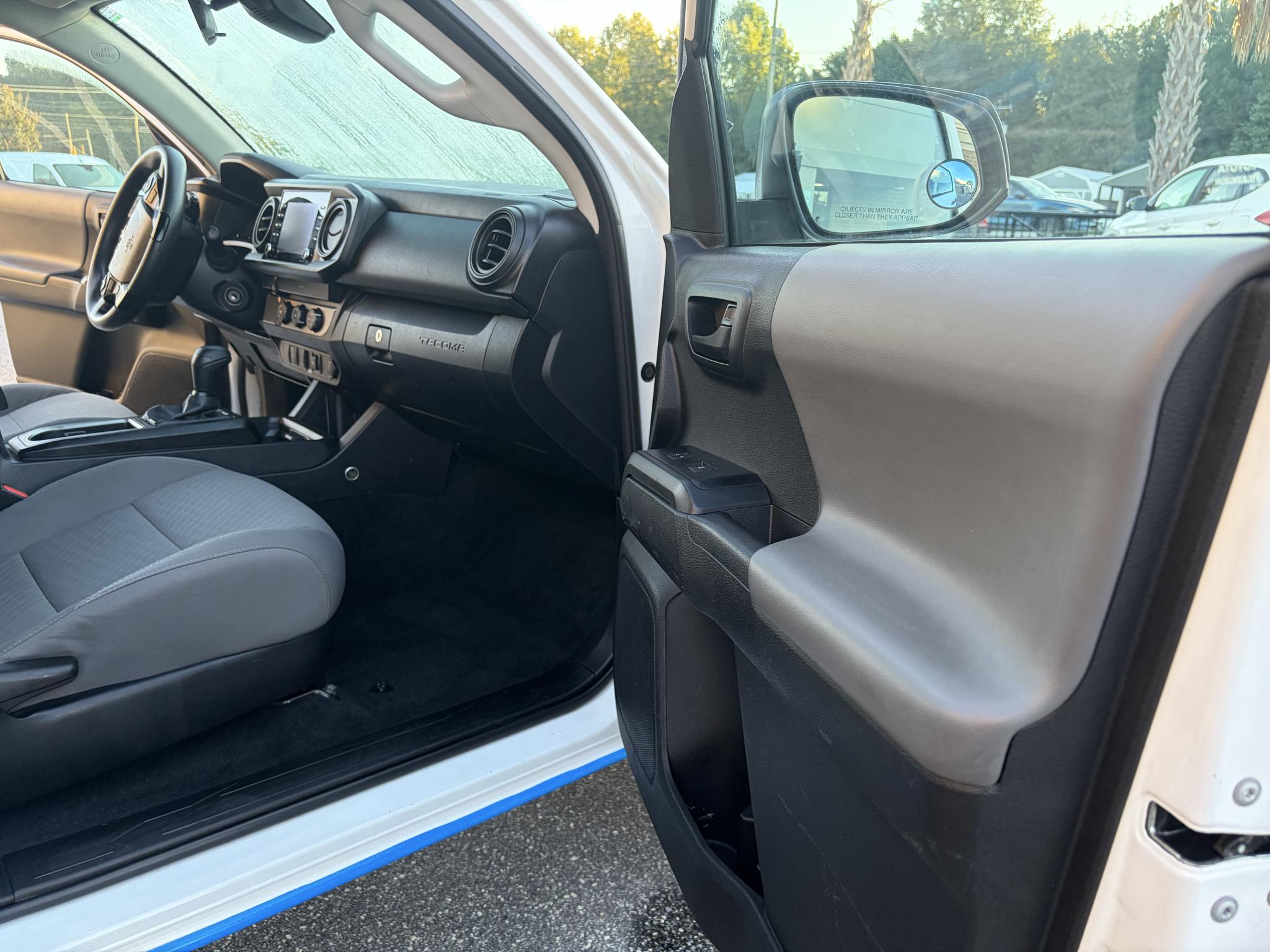 Toyota Tacoma 2WD SR5 Access Cab 6' Bed I4 AT (Natl) 2022
