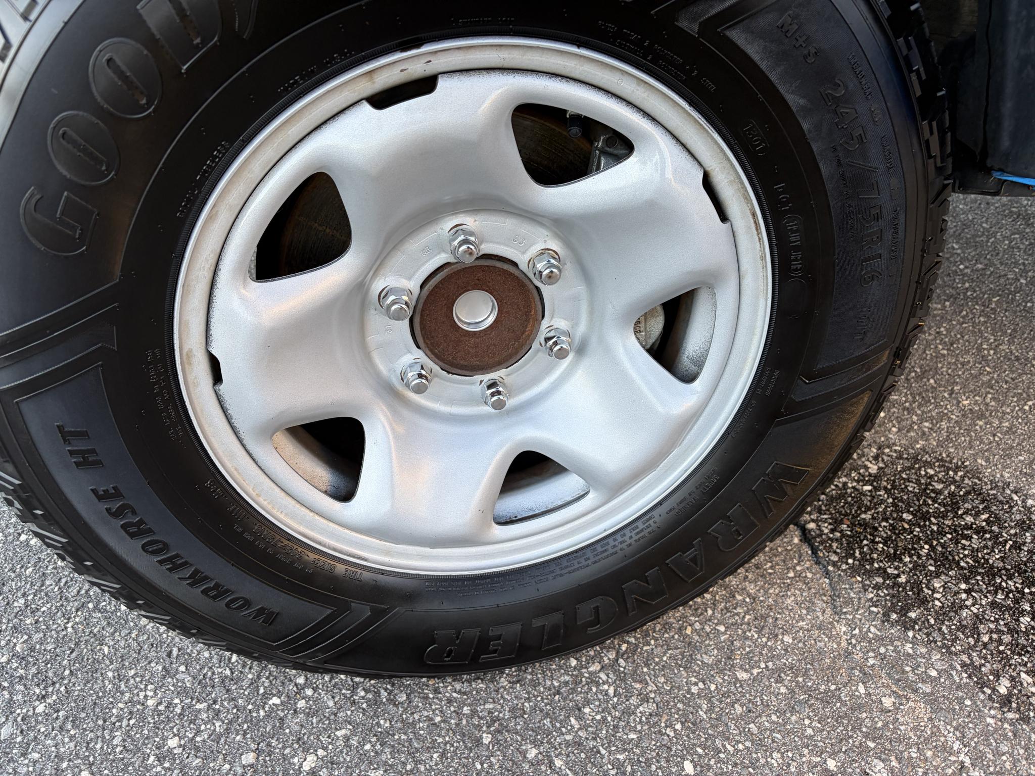 Toyota Tacoma 2WD SR5 Access Cab 6' Bed I4 AT (Natl) 2022