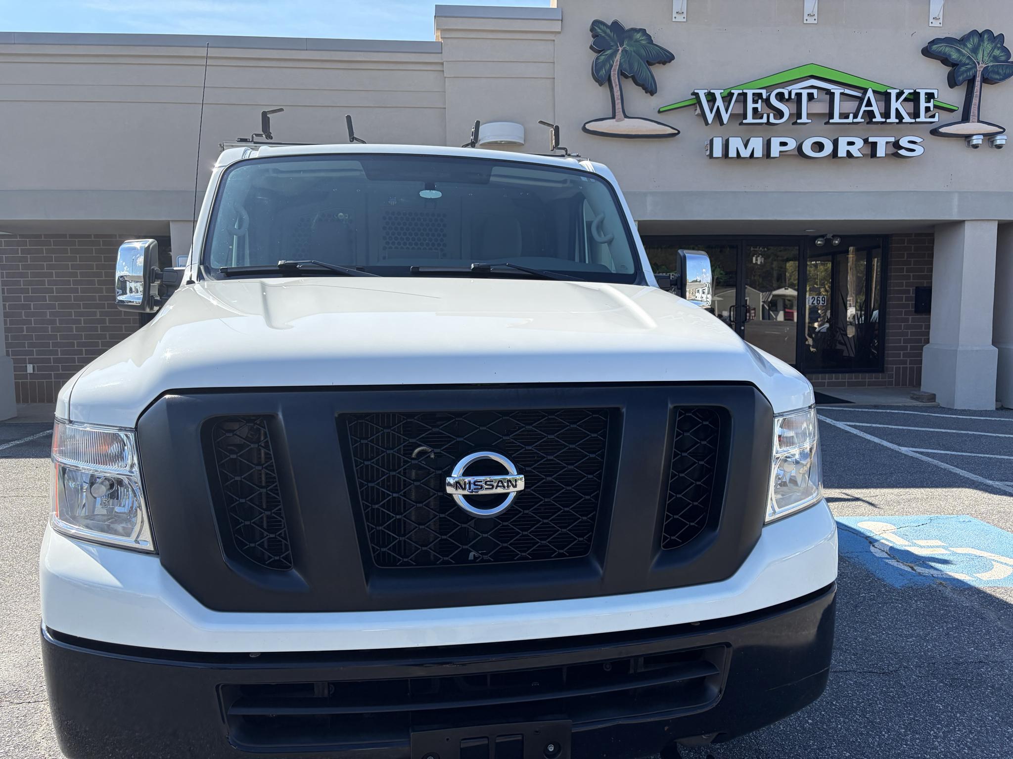 Nissan NV Cargo NV2500 HD Standard Roof V8 SV 2020