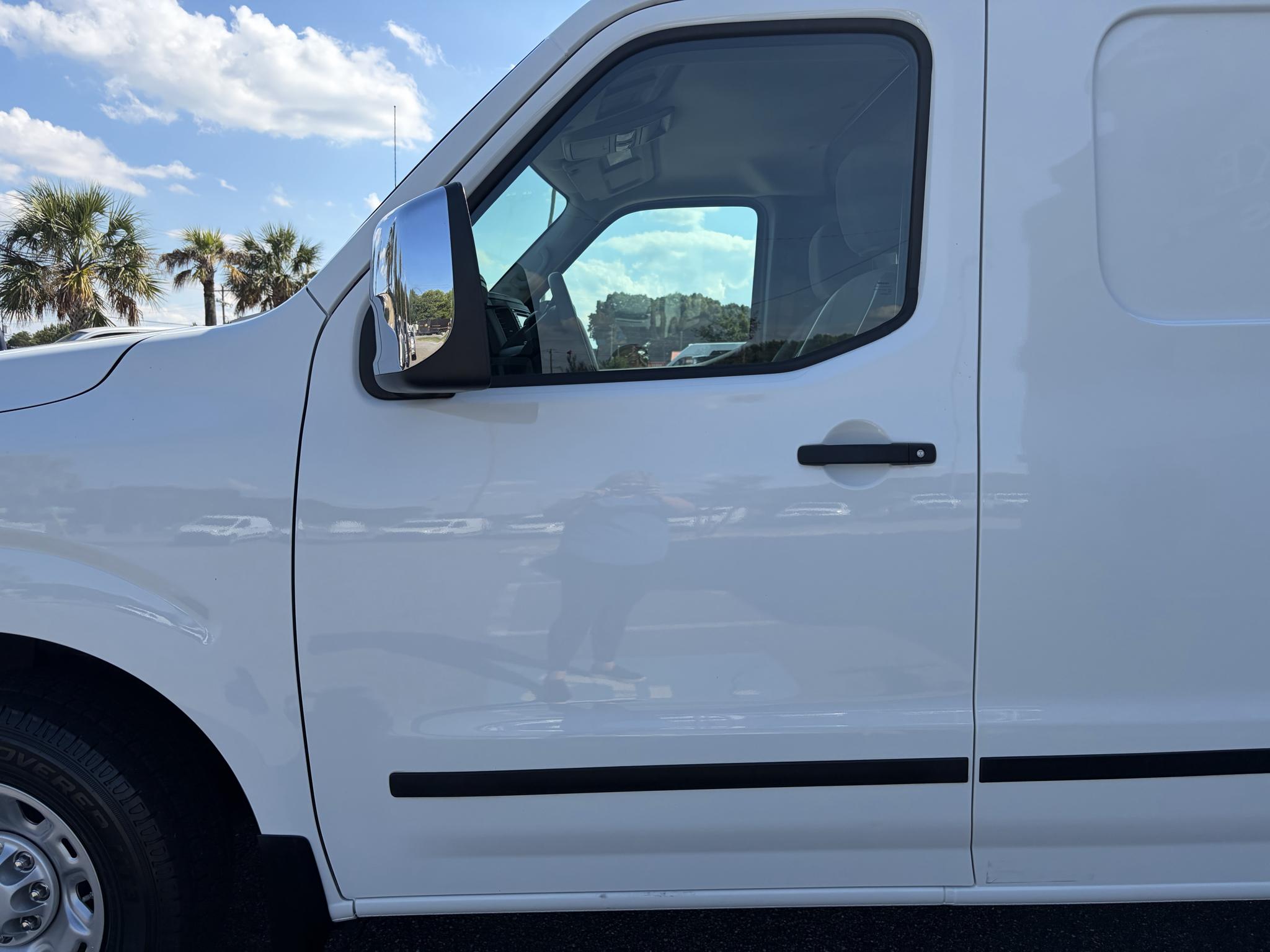 Nissan NV Cargo NV2500 HD Standard Roof V8 SV 2020