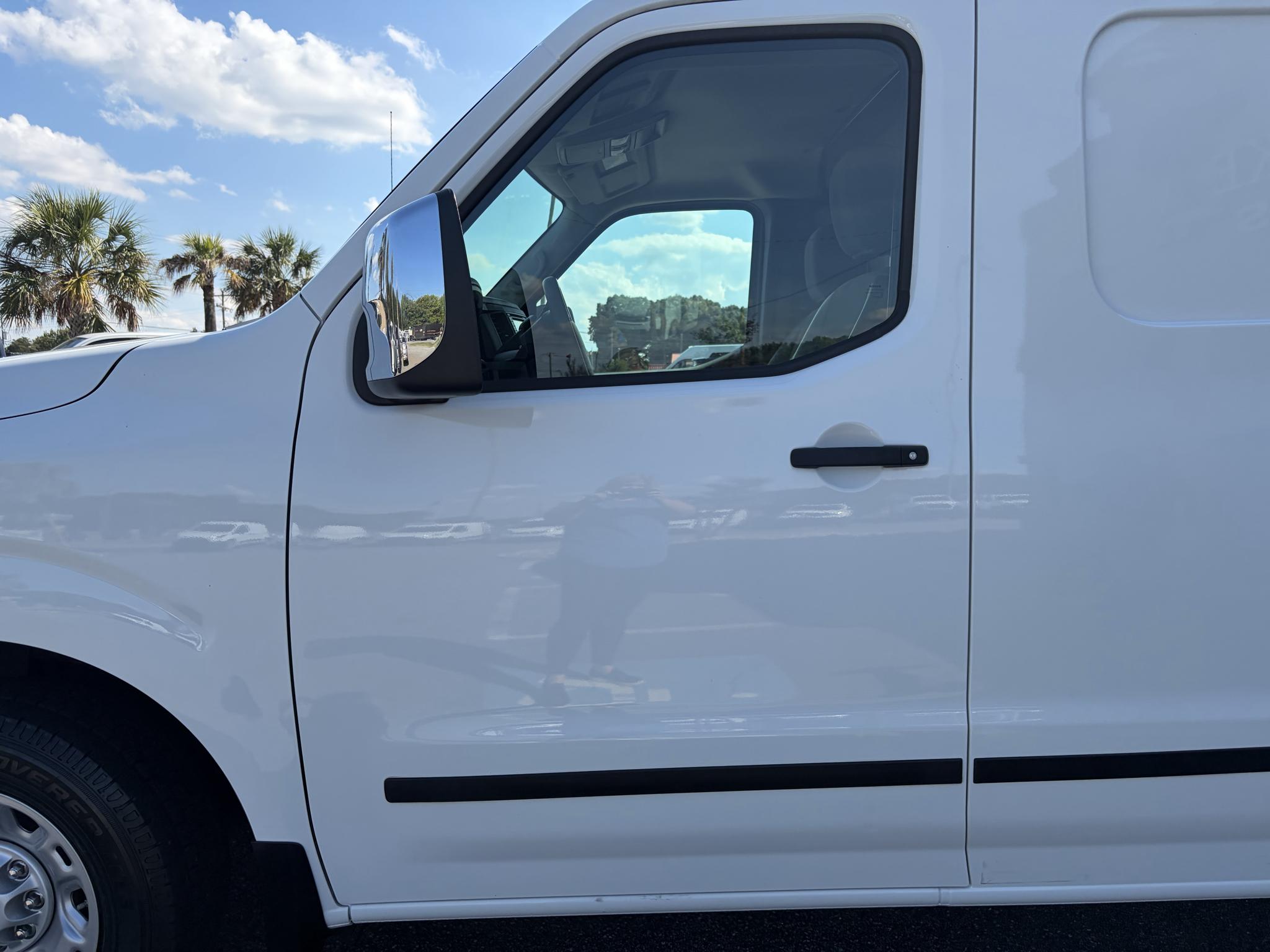 Nissan NV Cargo NV2500 HD Standard Roof V8 SV 2020