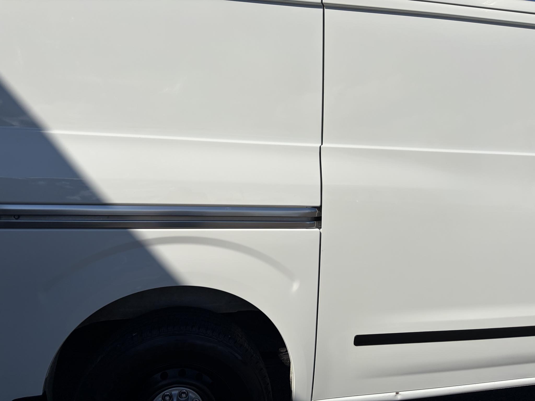 Nissan NV Cargo NV2500 HD Standard Roof V8 SV 2020