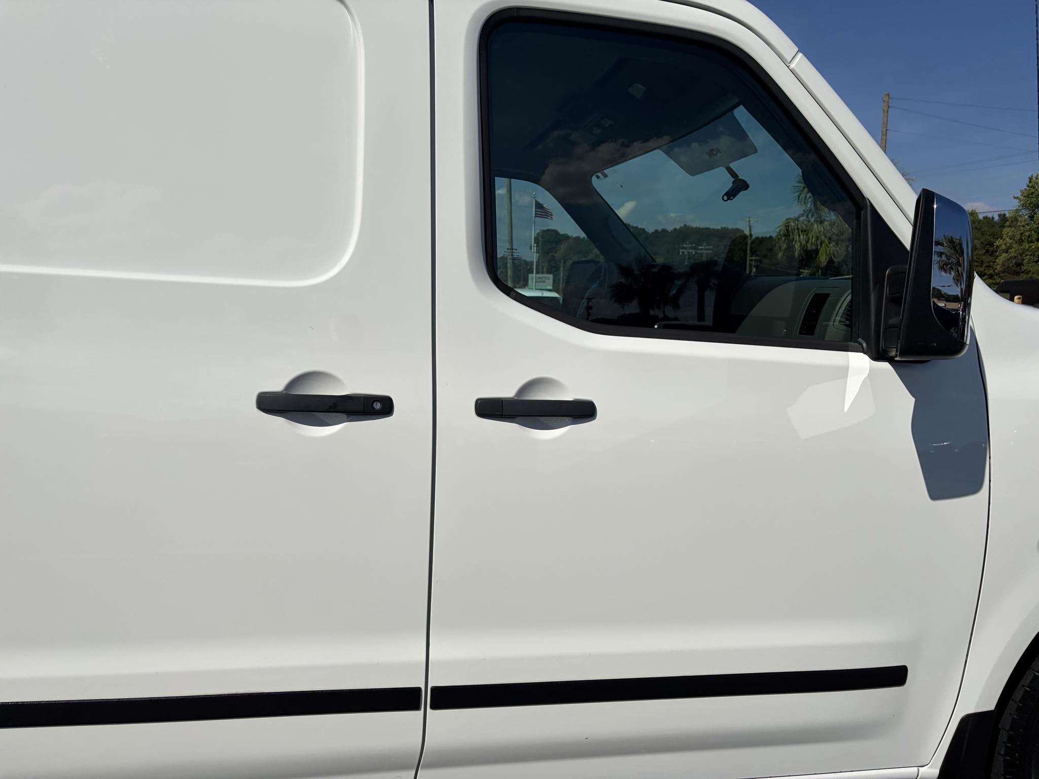 Nissan NV Cargo NV2500 HD Standard Roof V8 SV 2020