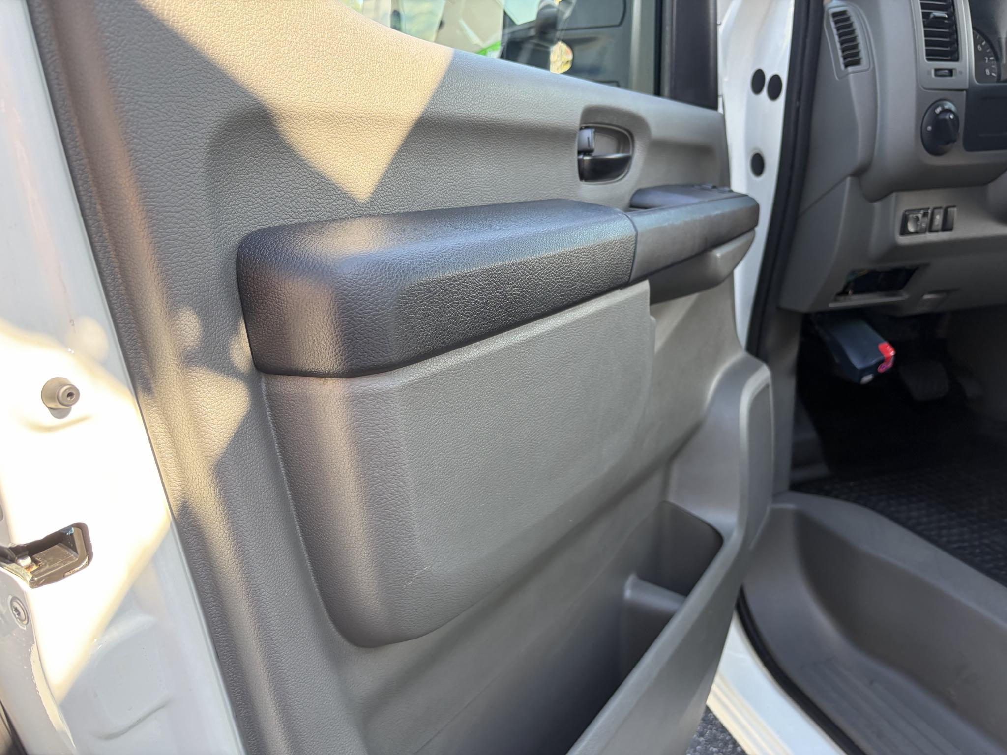 Nissan NV Cargo NV2500 HD Standard Roof V8 SV 2020
