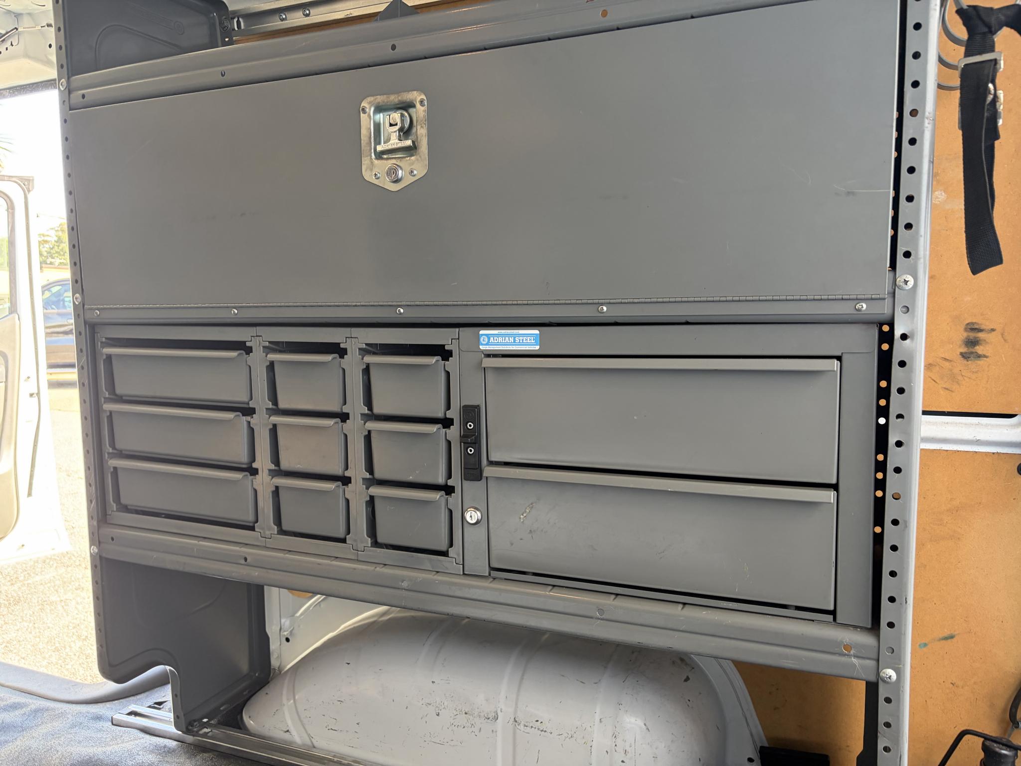 Nissan NV Cargo NV2500 HD Standard Roof V8 SV 2020