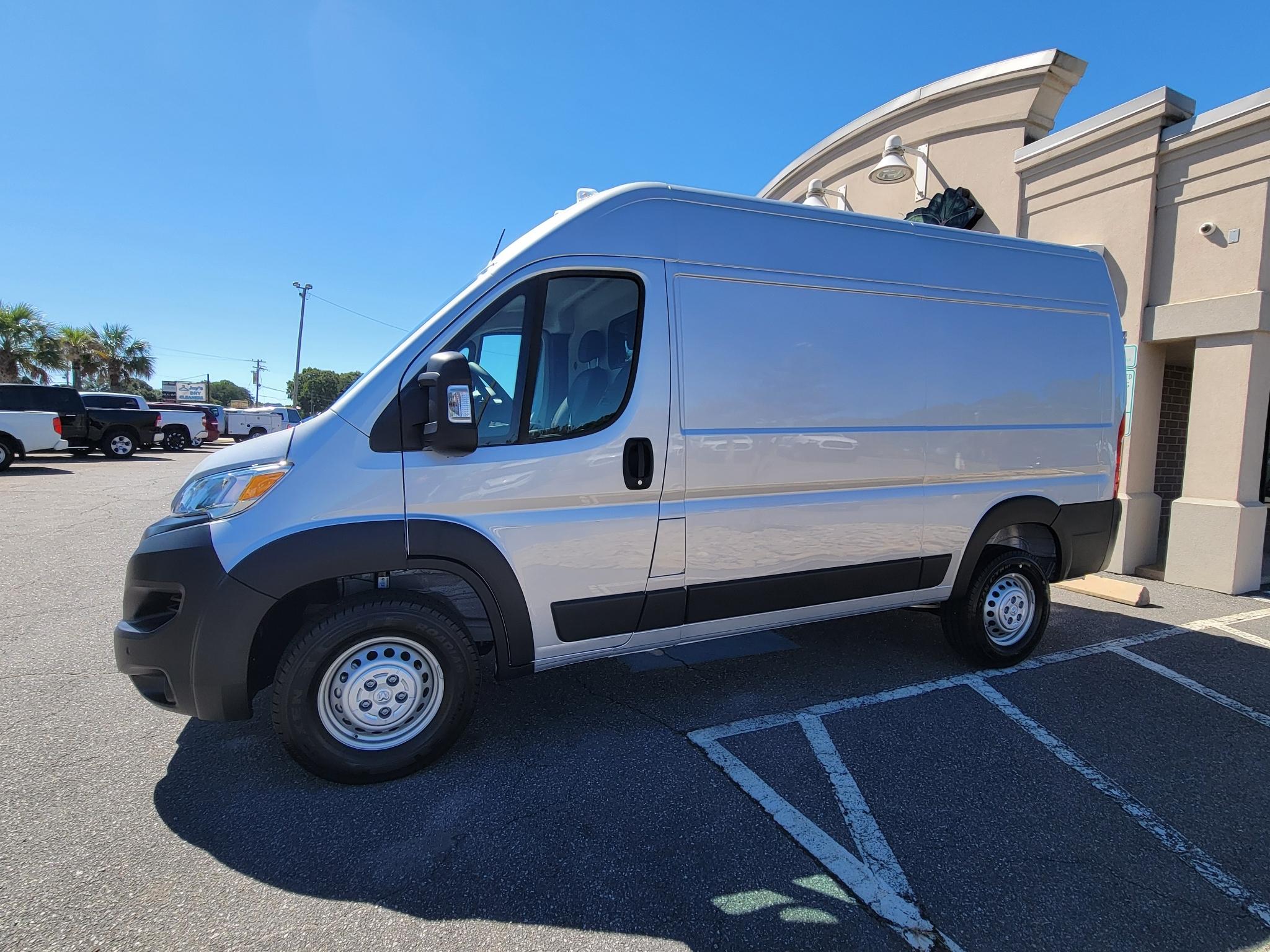 RAM ProMaster Cargo Van Tradesman 1500 High Roof 136" WB w/Pass Seat 2026