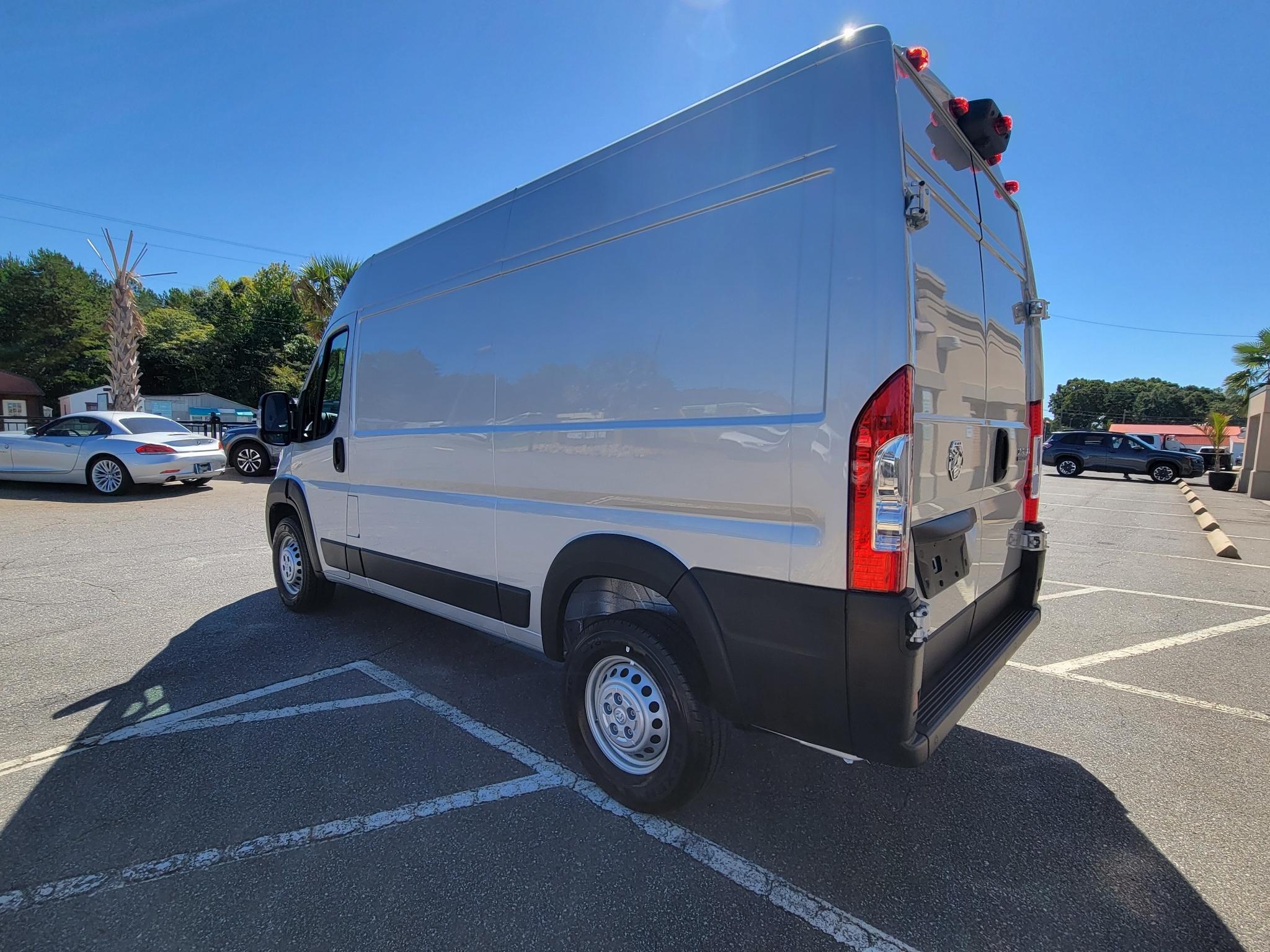 RAM ProMaster Cargo Van Tradesman 1500 High Roof 136" WB w/Pass Seat 2026