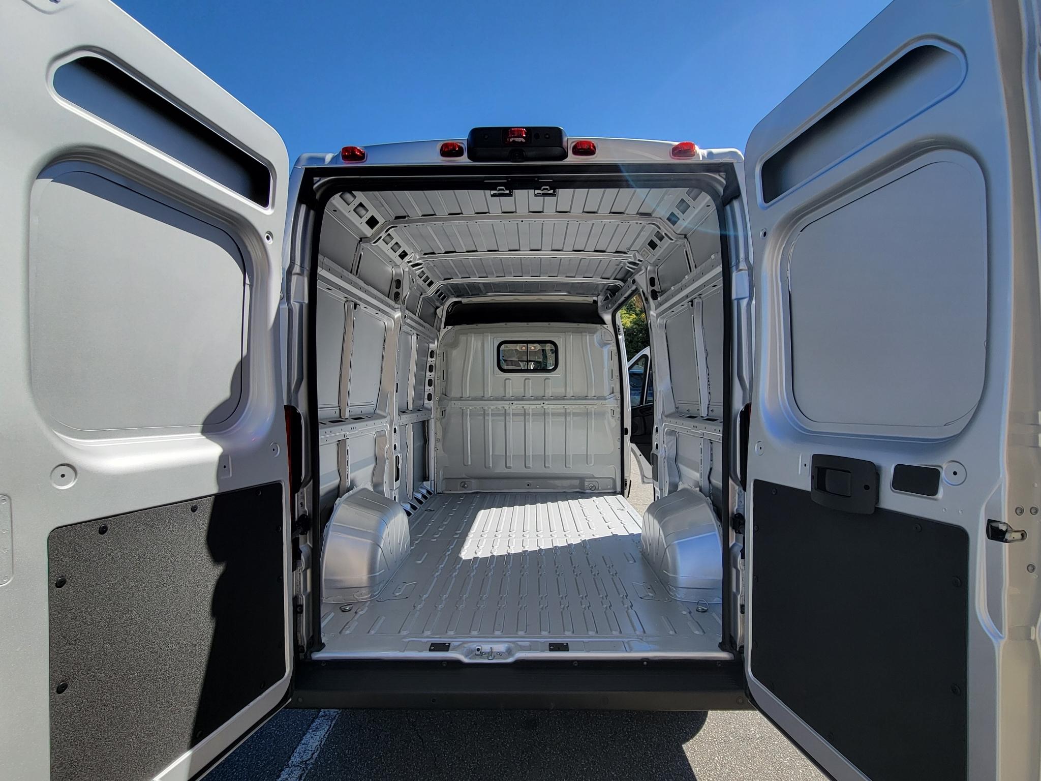 RAM ProMaster Cargo Van Tradesman 1500 High Roof 136" WB w/Pass Seat 2026