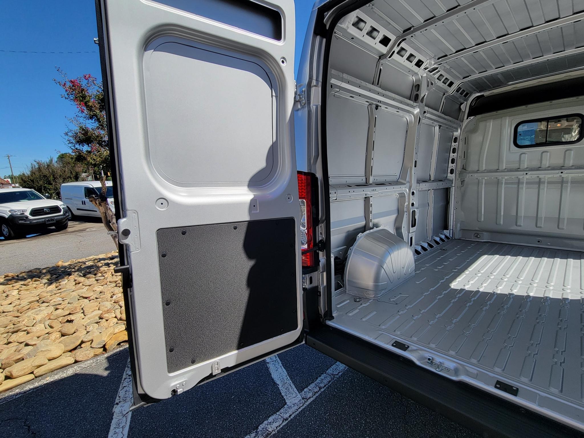 RAM ProMaster Cargo Van Tradesman 1500 High Roof 136" WB w/Pass Seat 2026