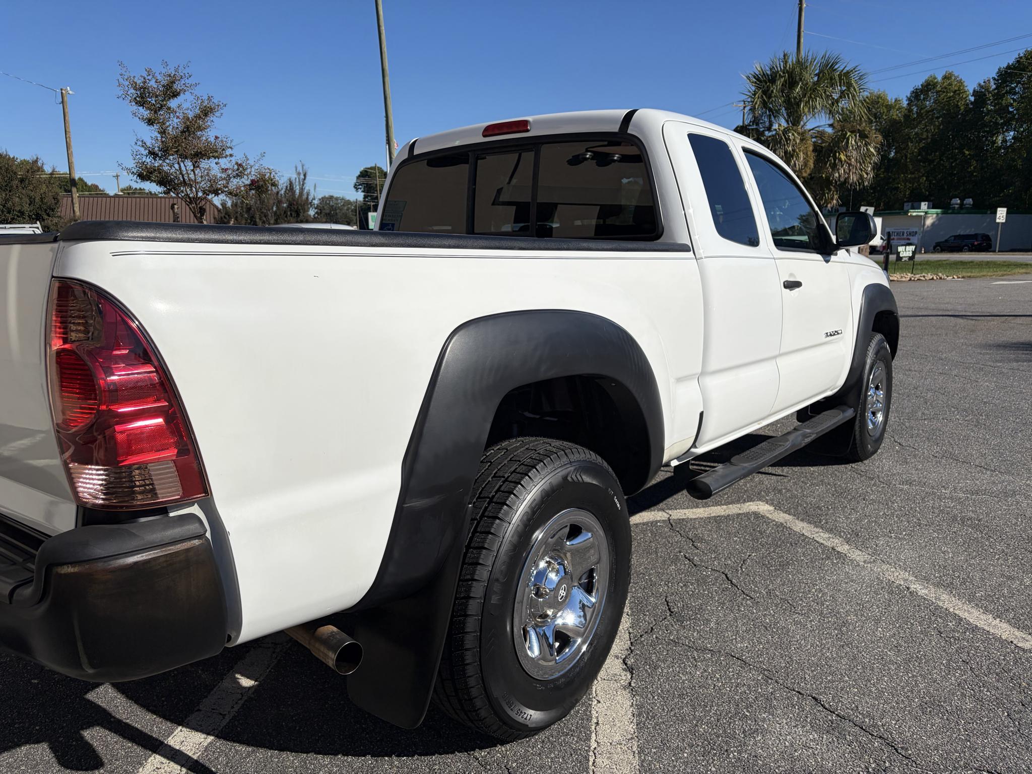 Toyota Tacoma 2WD Access Cab I4 AT PreRunner (Natl) 2014