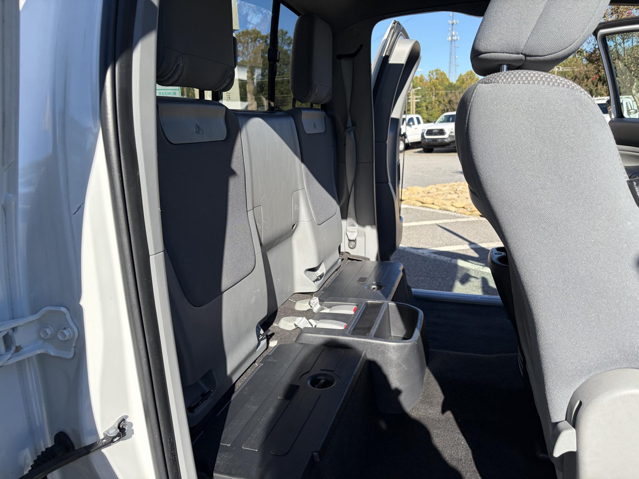 Toyota Tacoma 2WD Access Cab I4 AT PreRunner (Natl) 2014