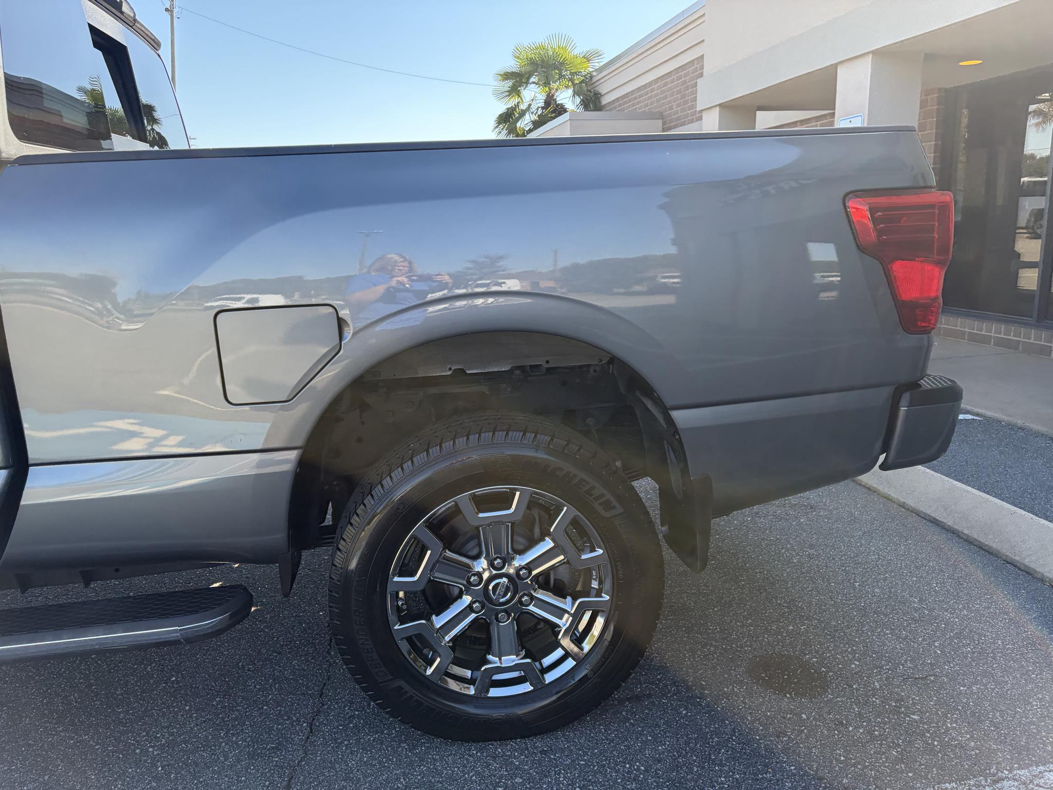 Nissan Titan XD 4x4 Diesel Crew Cab SV 2017