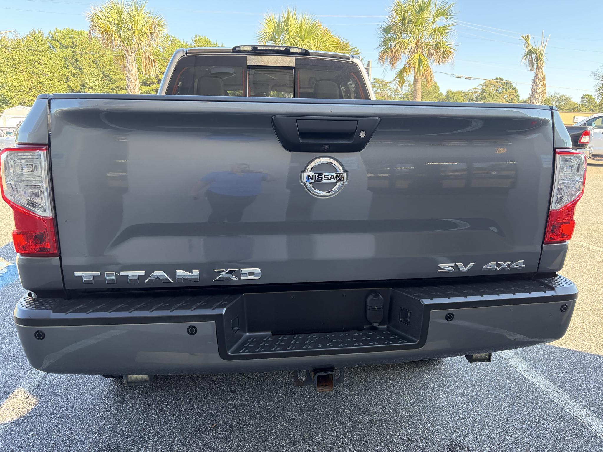 Nissan Titan XD 4x4 Diesel Crew Cab SV 2017