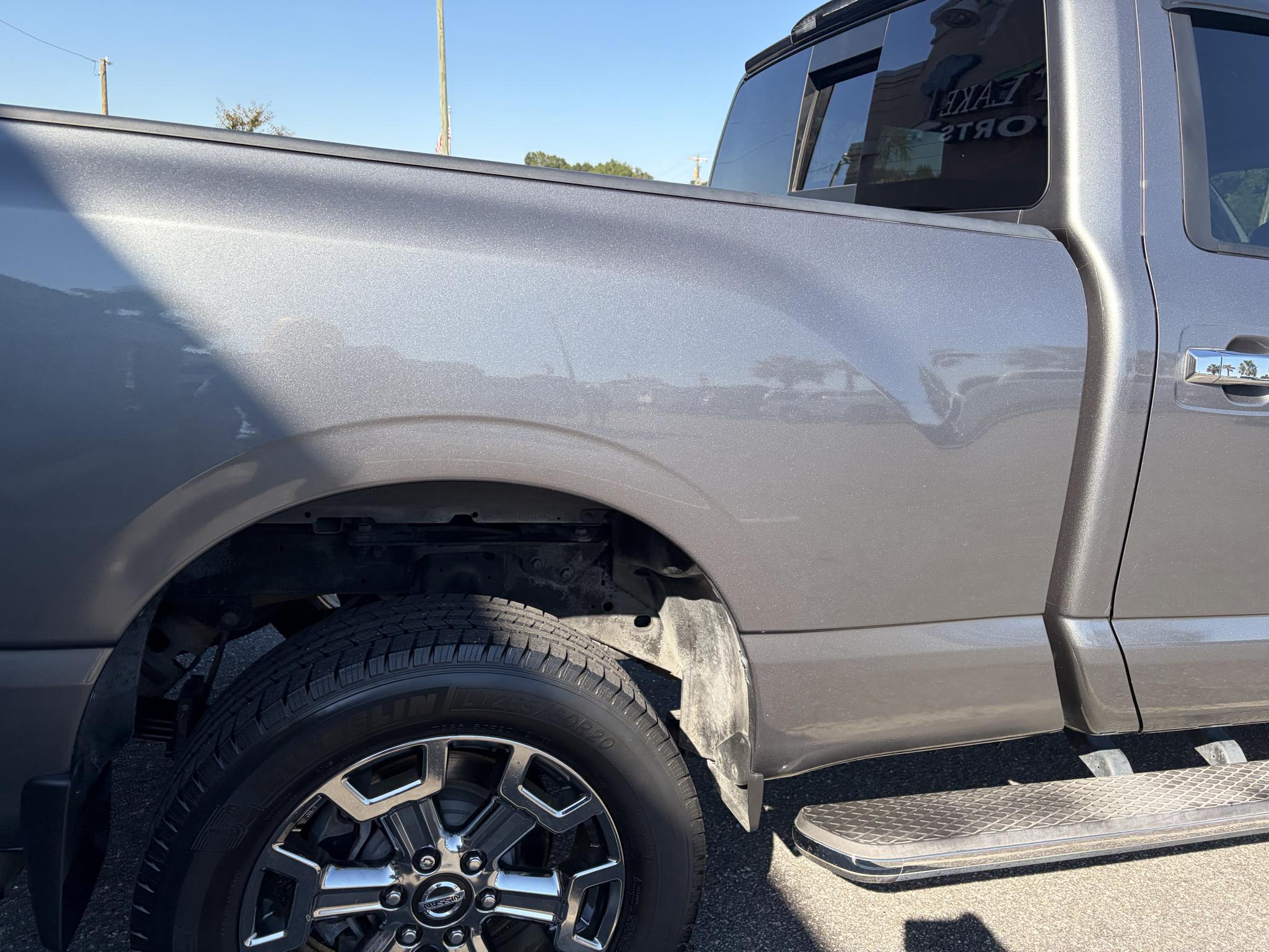 Nissan Titan XD 4x4 Diesel Crew Cab SV 2017