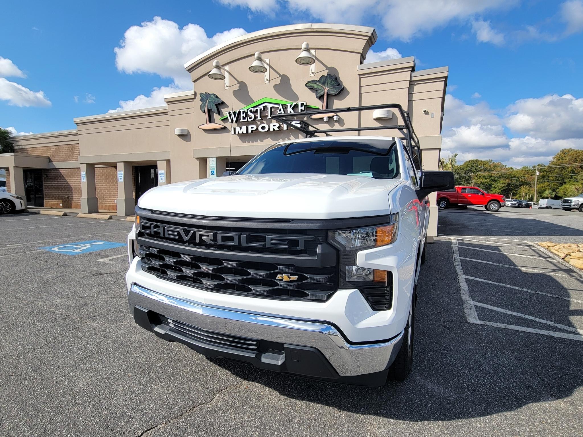 Chevrolet Silverado 1500 2WD Reg Cab 140" Work Truck 2023