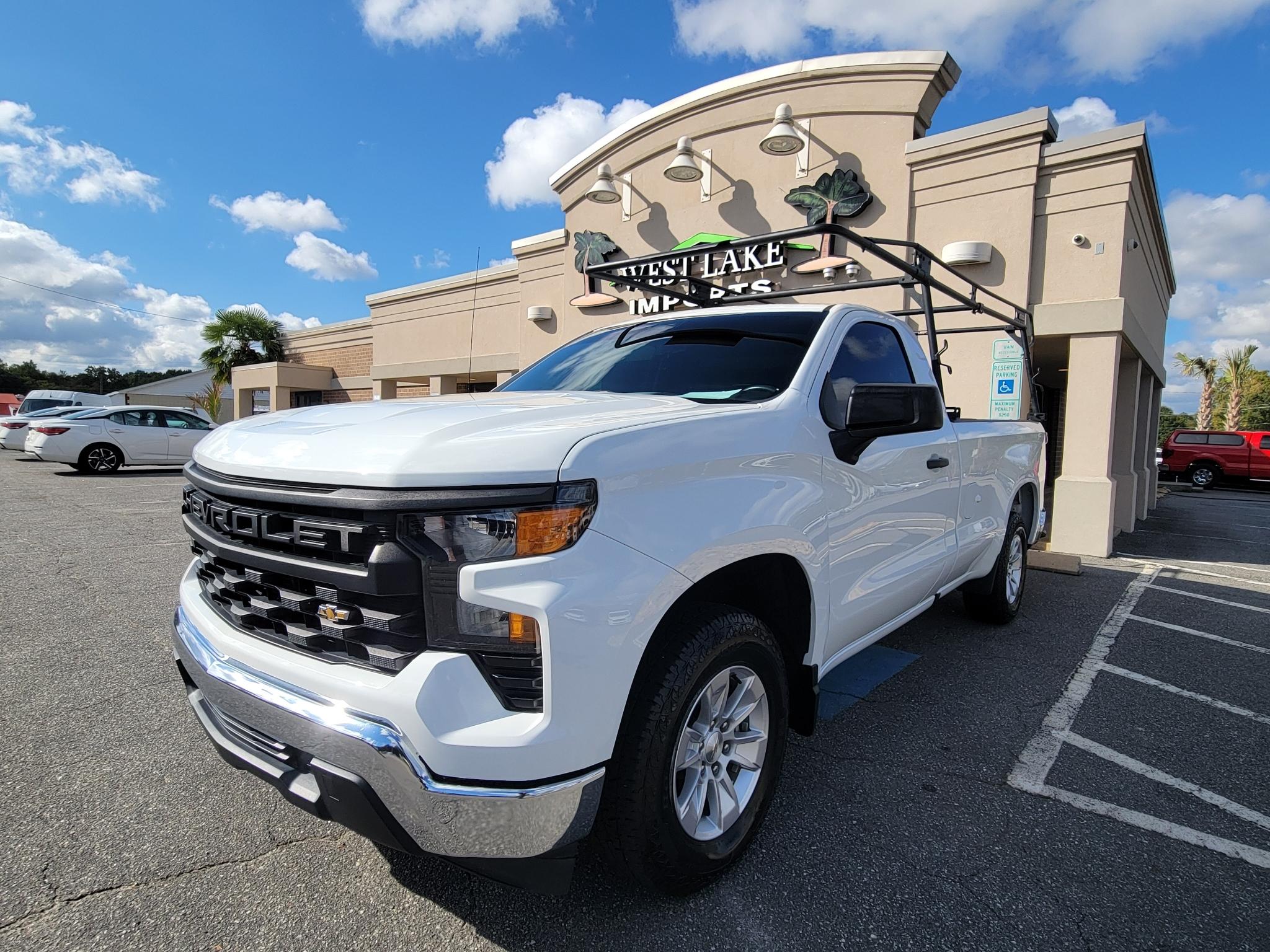 Chevrolet Silverado 1500 2WD Reg Cab 140" Work Truck 2023