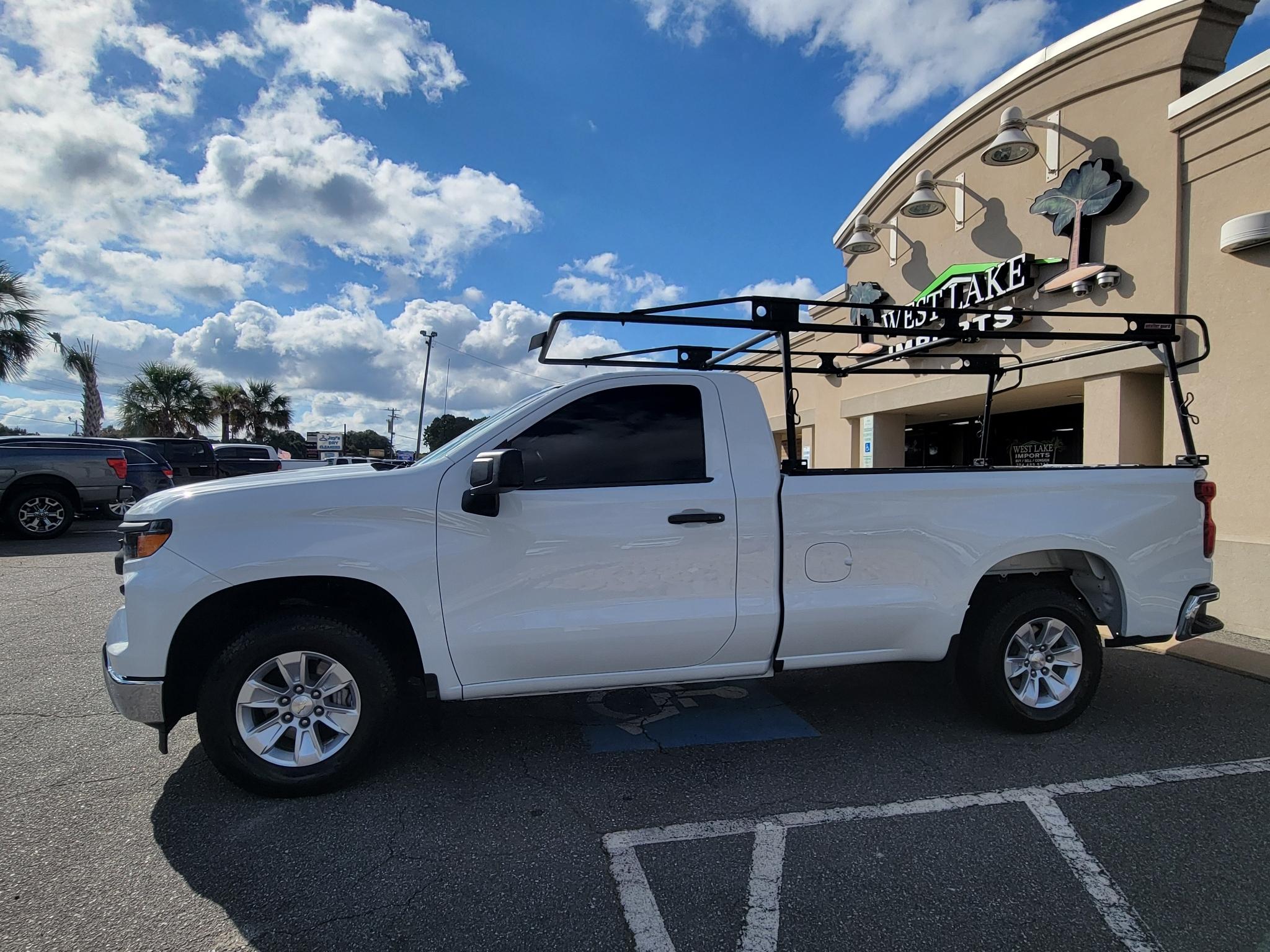 Chevrolet Silverado 1500 2WD Reg Cab 140" Work Truck 2023