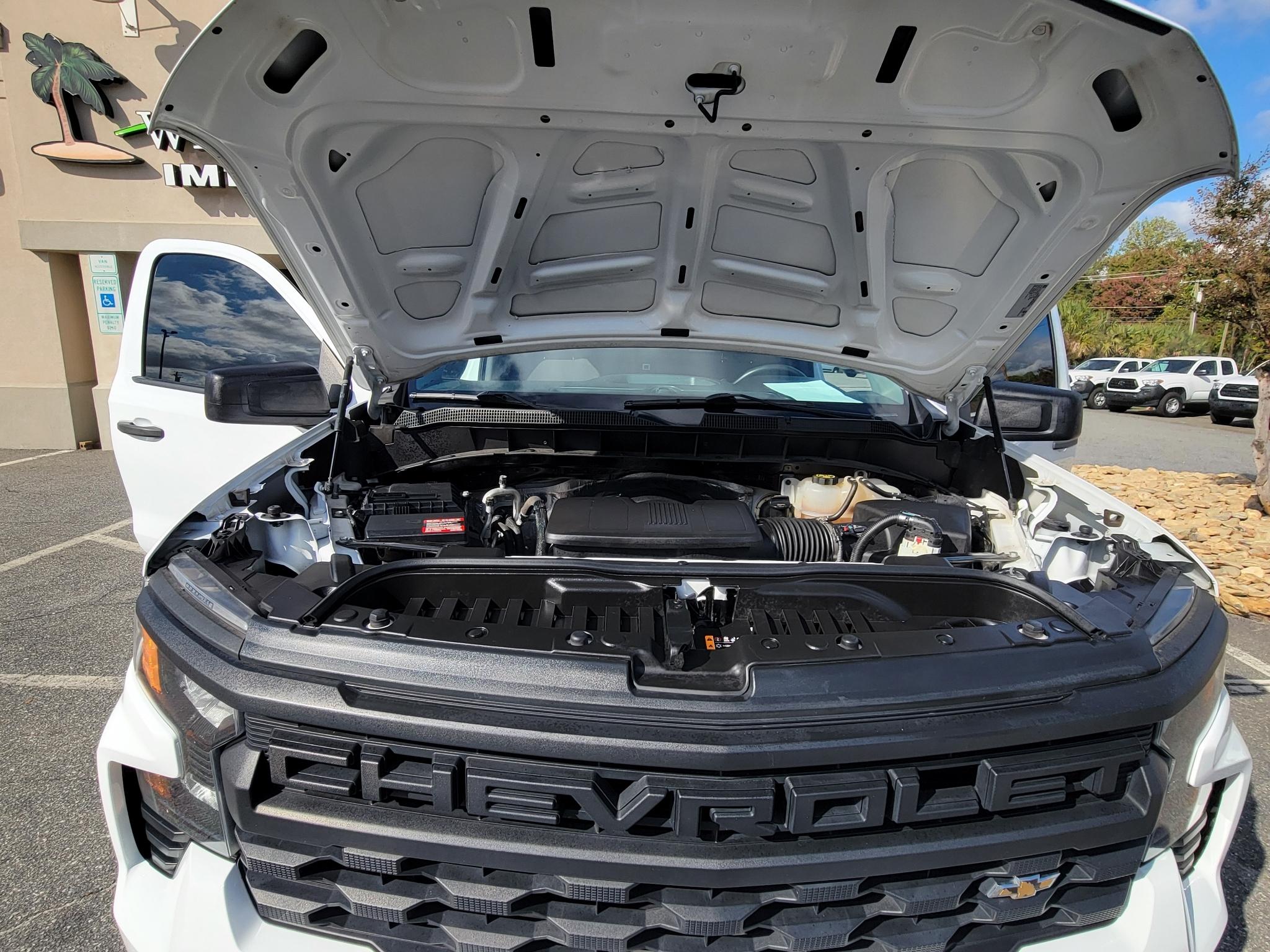 Chevrolet Silverado 1500 2WD Reg Cab 140" Work Truck 2023