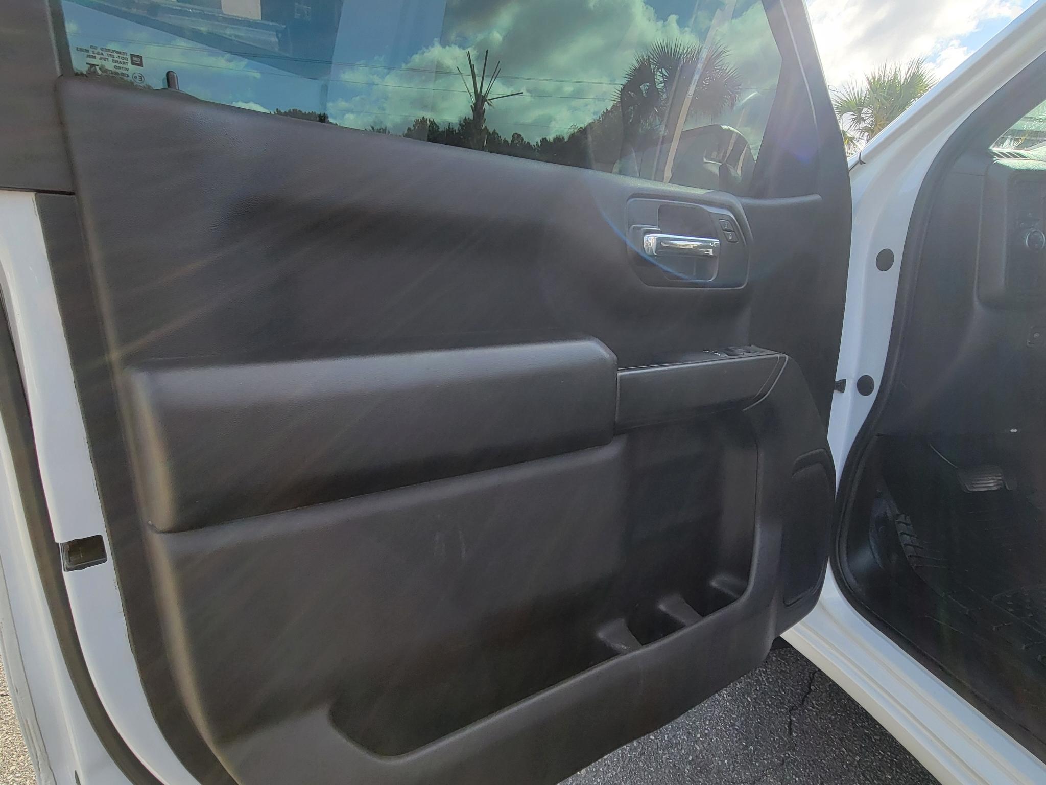 Chevrolet Silverado 1500 2WD Reg Cab 140" Work Truck 2023