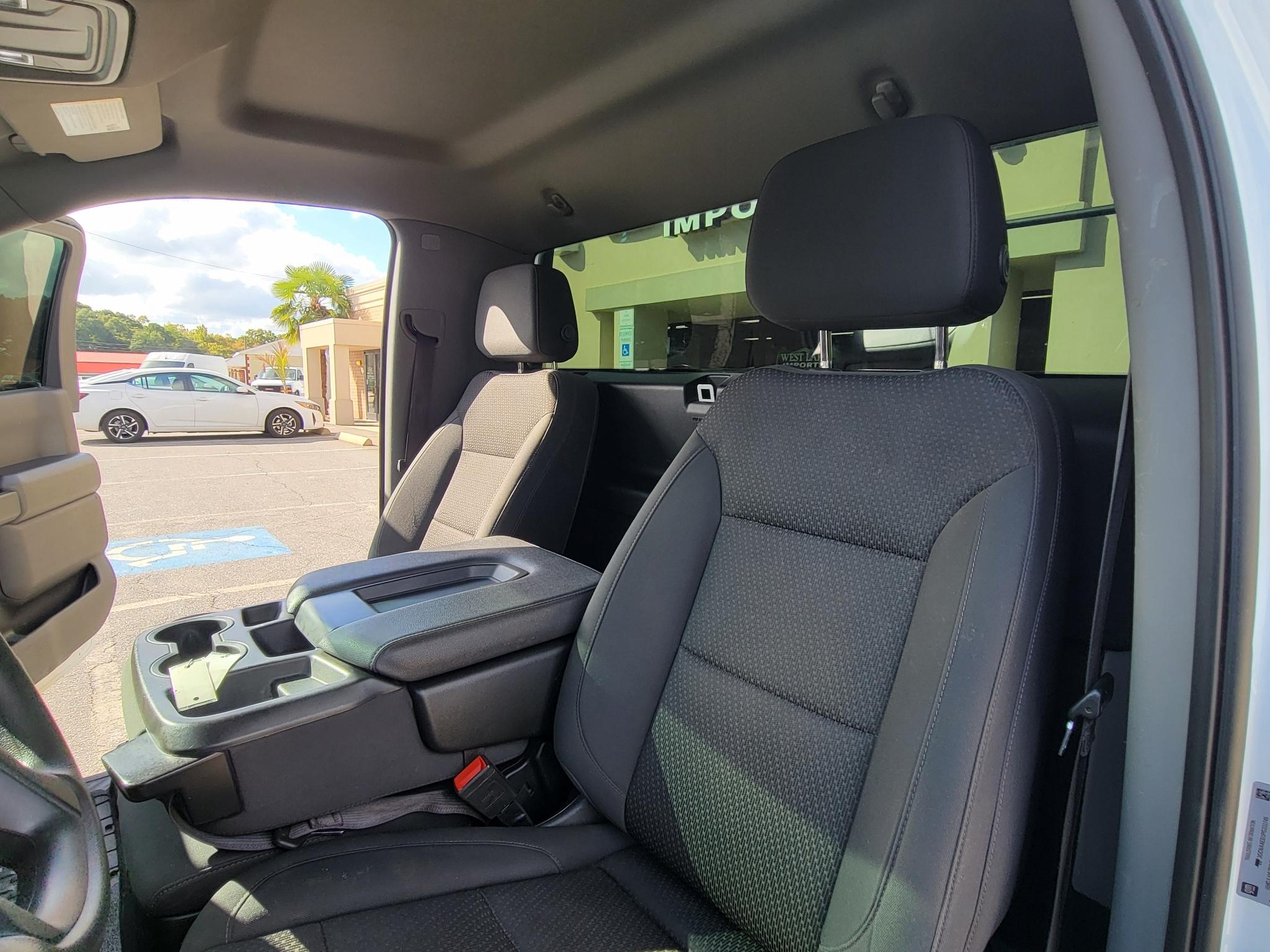 Chevrolet Silverado 1500 2WD Reg Cab 140" Work Truck 2023