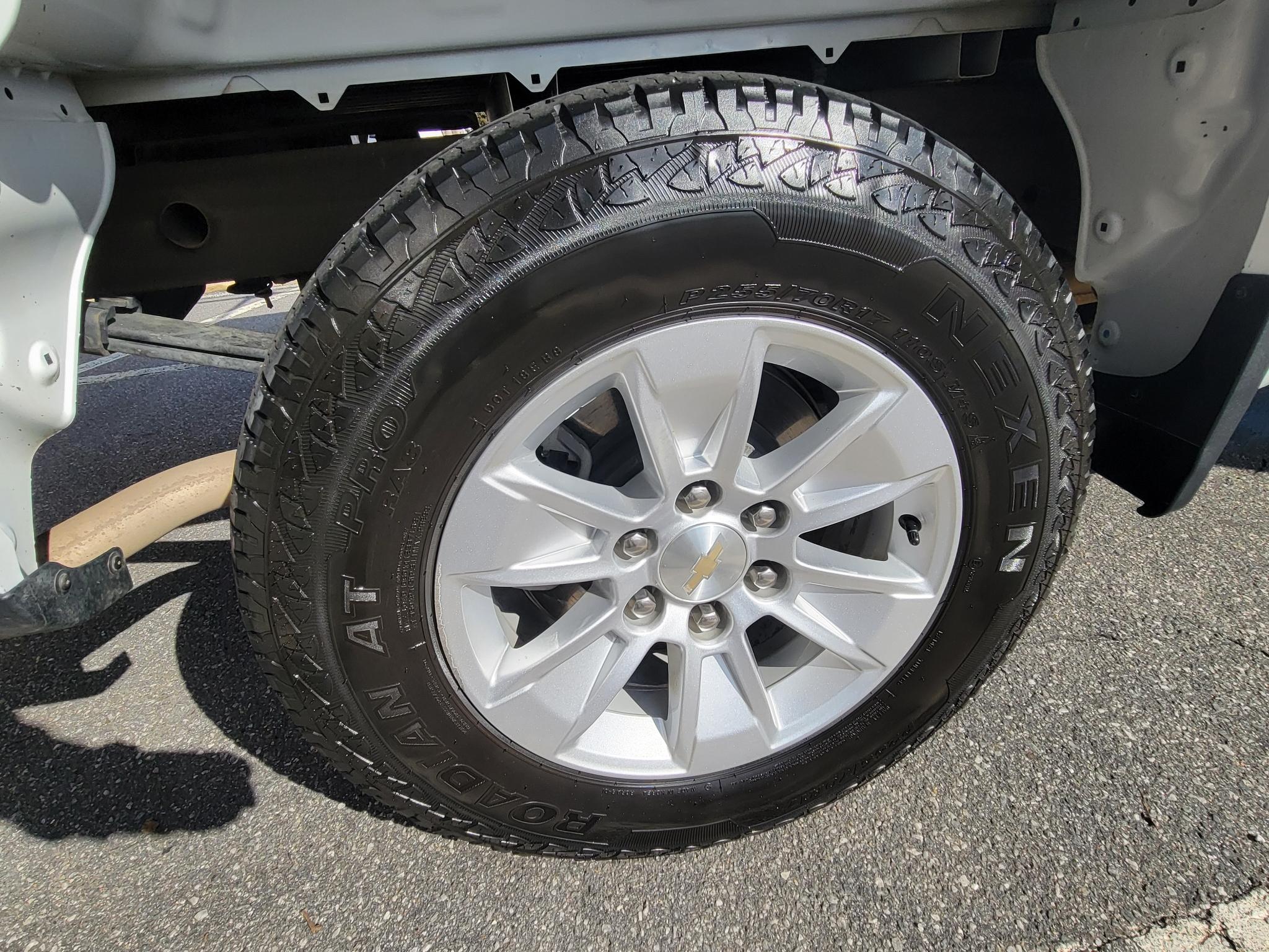 Chevrolet Silverado 1500 2WD Reg Cab 140" Work Truck 2023