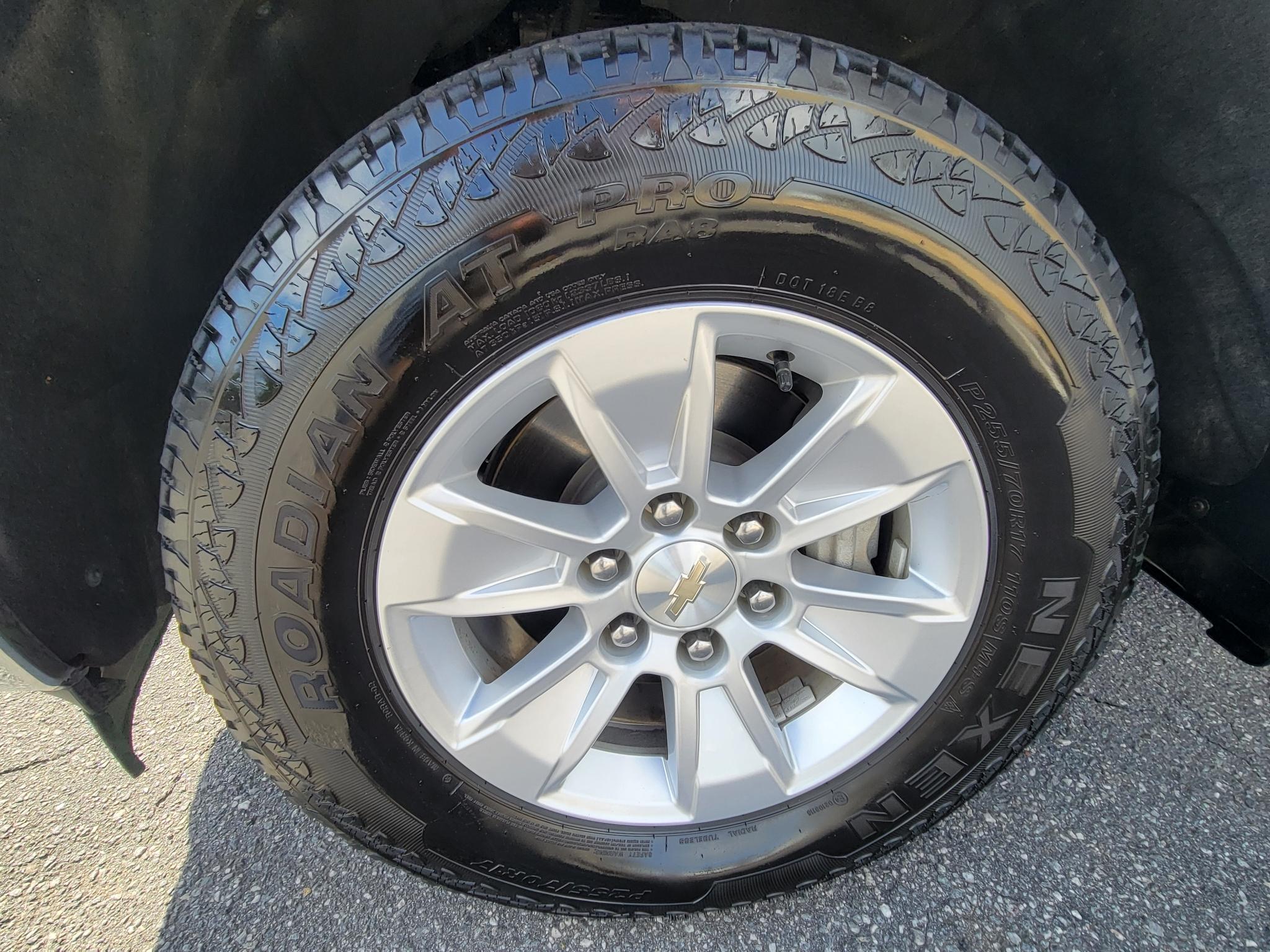 Chevrolet Silverado 1500 2WD Reg Cab 140" Work Truck 2023