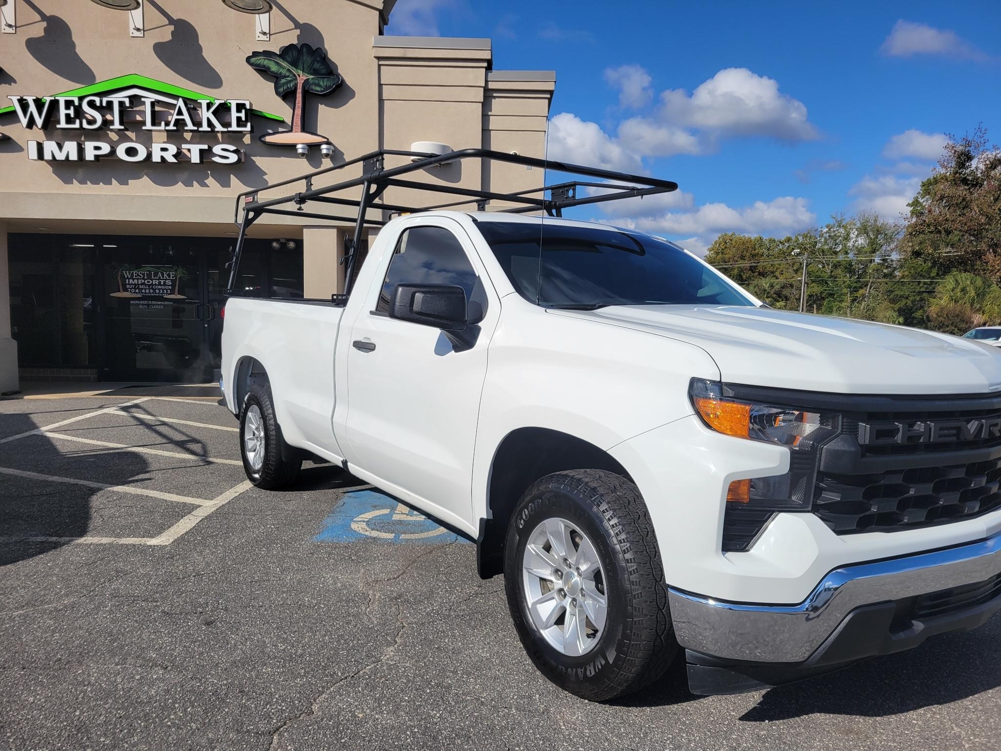 Chevrolet Silverado 1500 2WD Reg Cab 140" Work Truck 2023